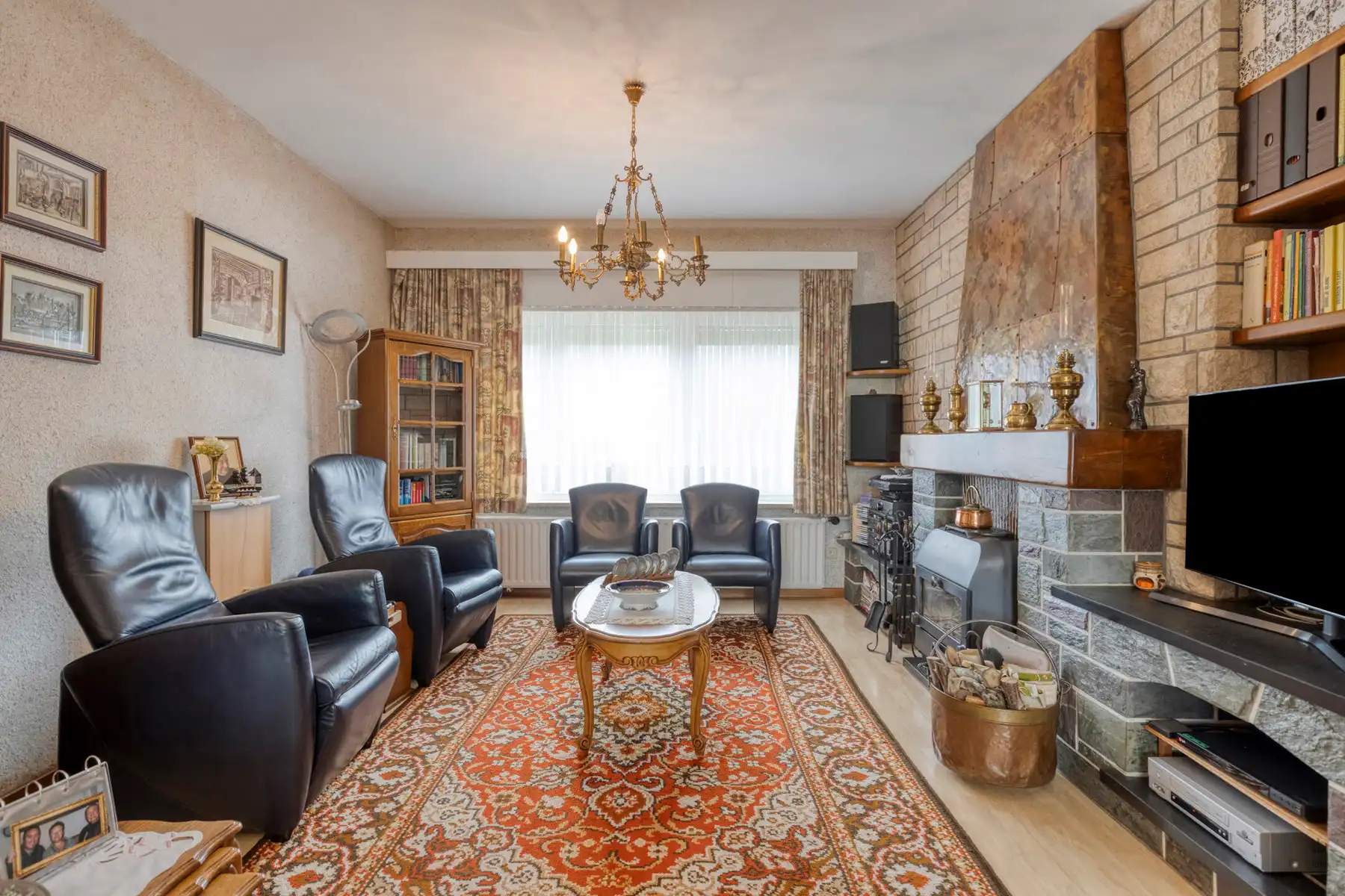 Landelijk gelegen huis met 4 kamers, garage & prachtige tuin foto 9