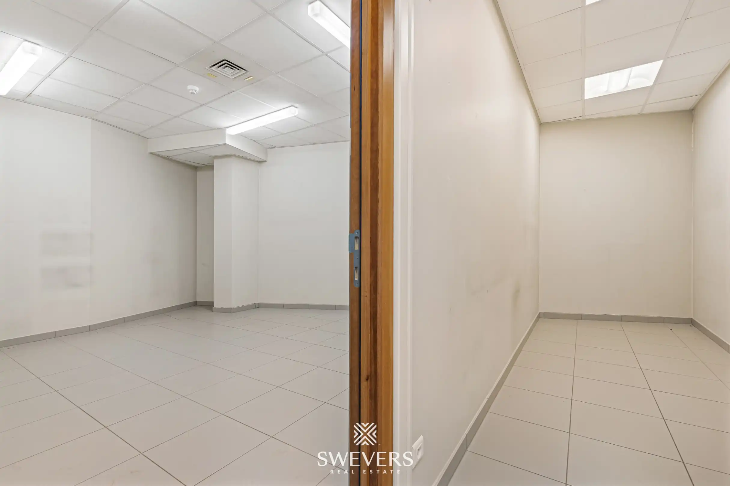 Kantoorruimte 333 m² met topzichtbaarheid aan de kleine ring, Hasselt foto 15
