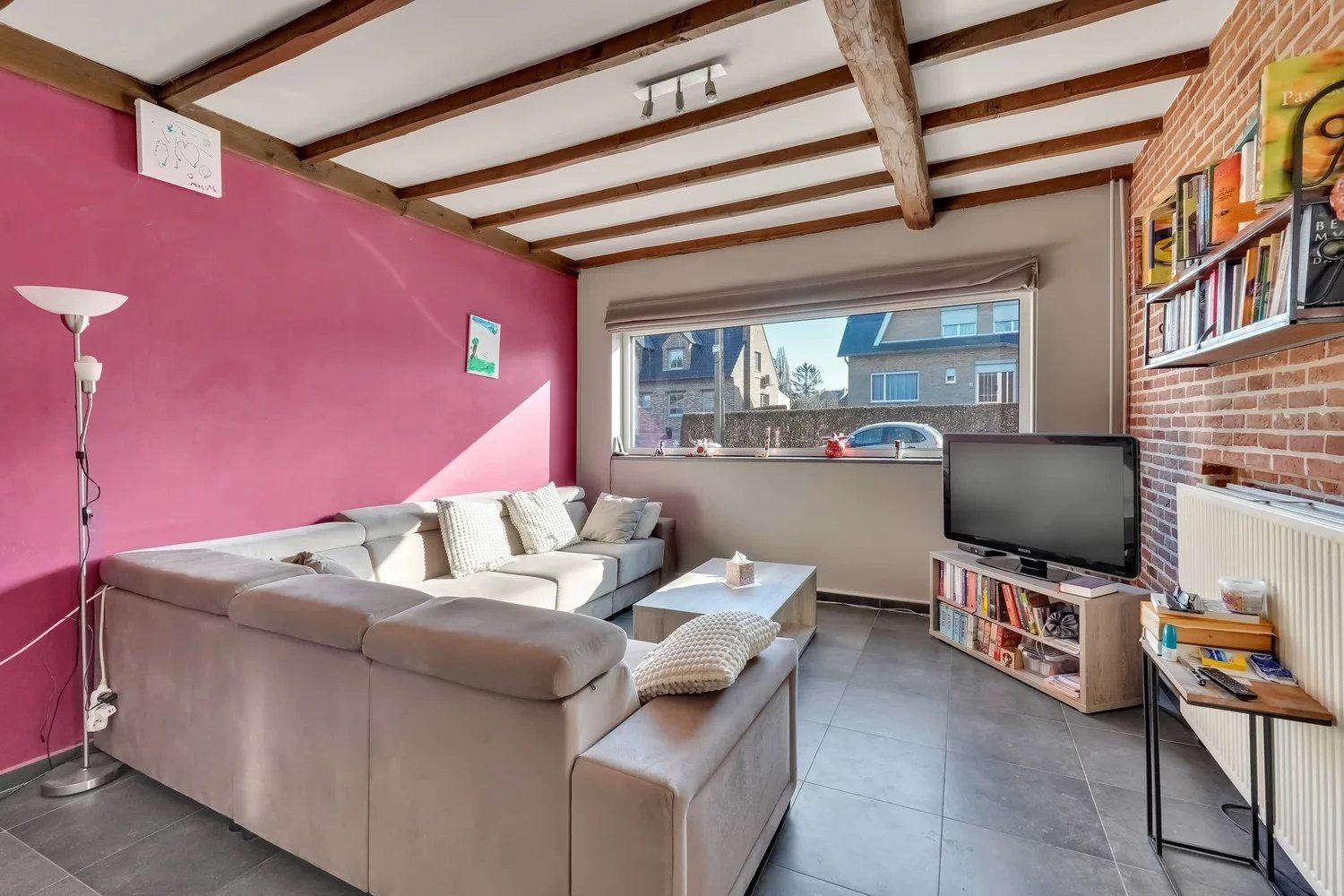 Ruime, instapklare woning op goede locatie foto 6
