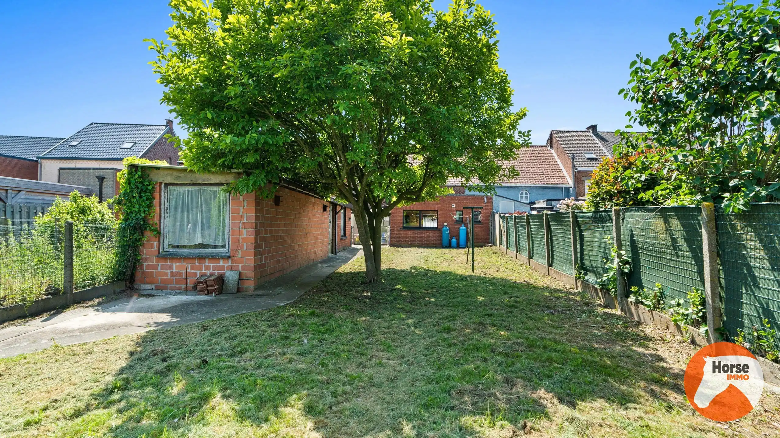 ZOTTEGEM - Te renoveren woning op ruim perceel van ca 45a foto 20