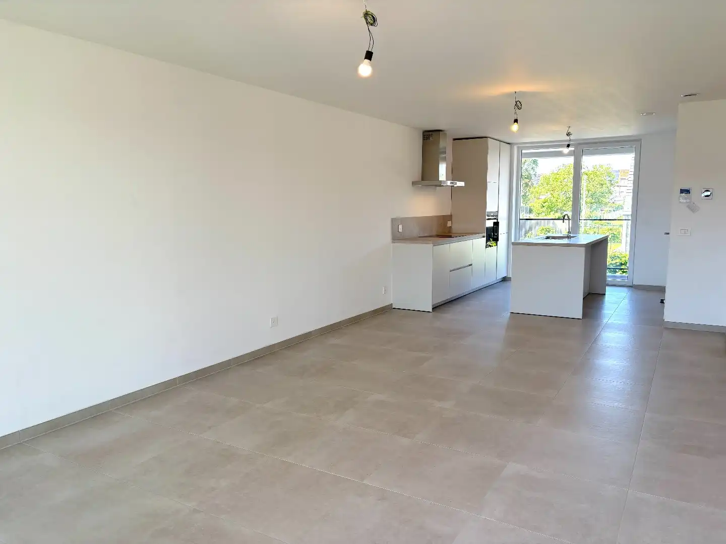 Prachtig nieuwbouwappartement met garage en groot terras! foto 4