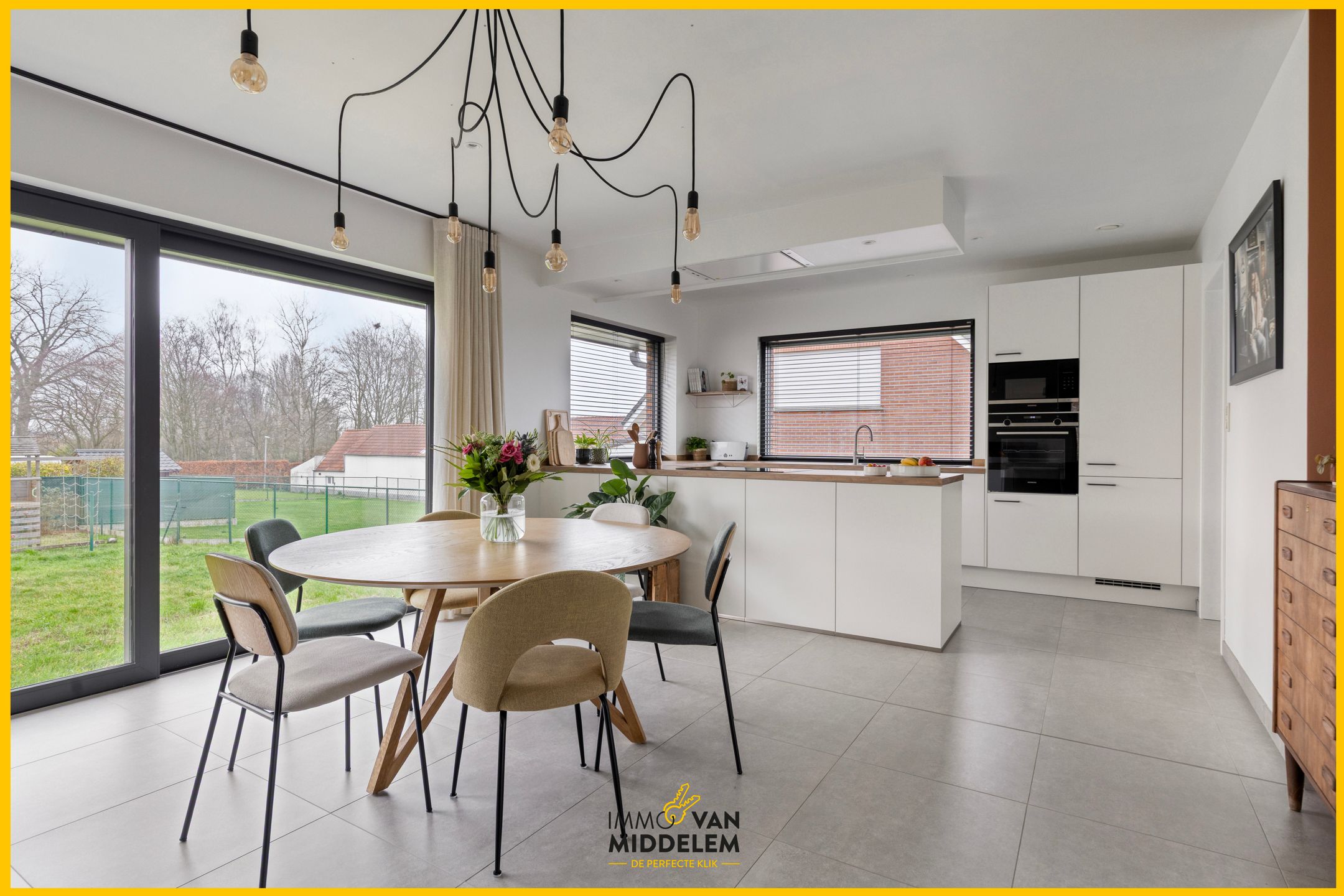 NIEUWE ENERGIEZUINIGE WONING MET 3 KAMERS, GARAGE EN ATELIER foto 2