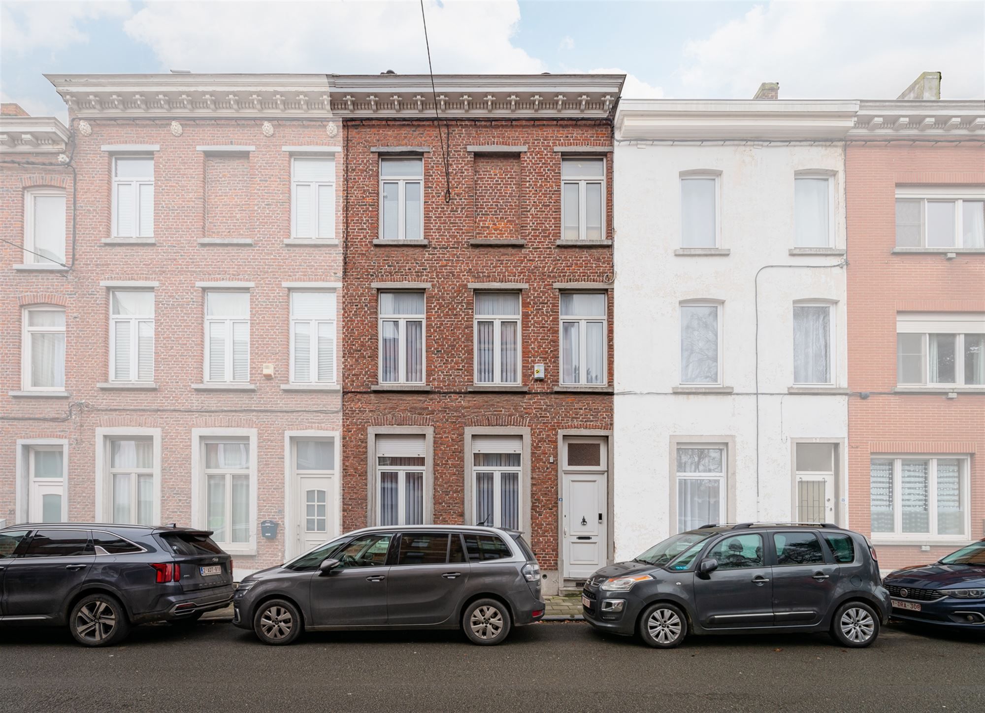 Huis met meerdere slaapkamers foto {{pictureIndex}}