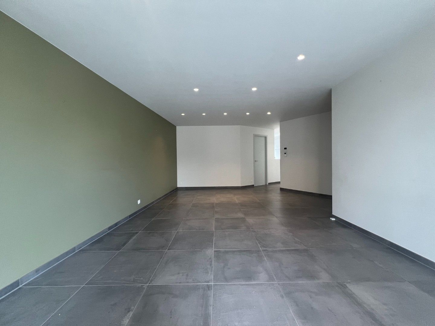 Instapklaar nieuwbouwappartement te huur in hartje Lievegem – E-peil 25 foto 5
