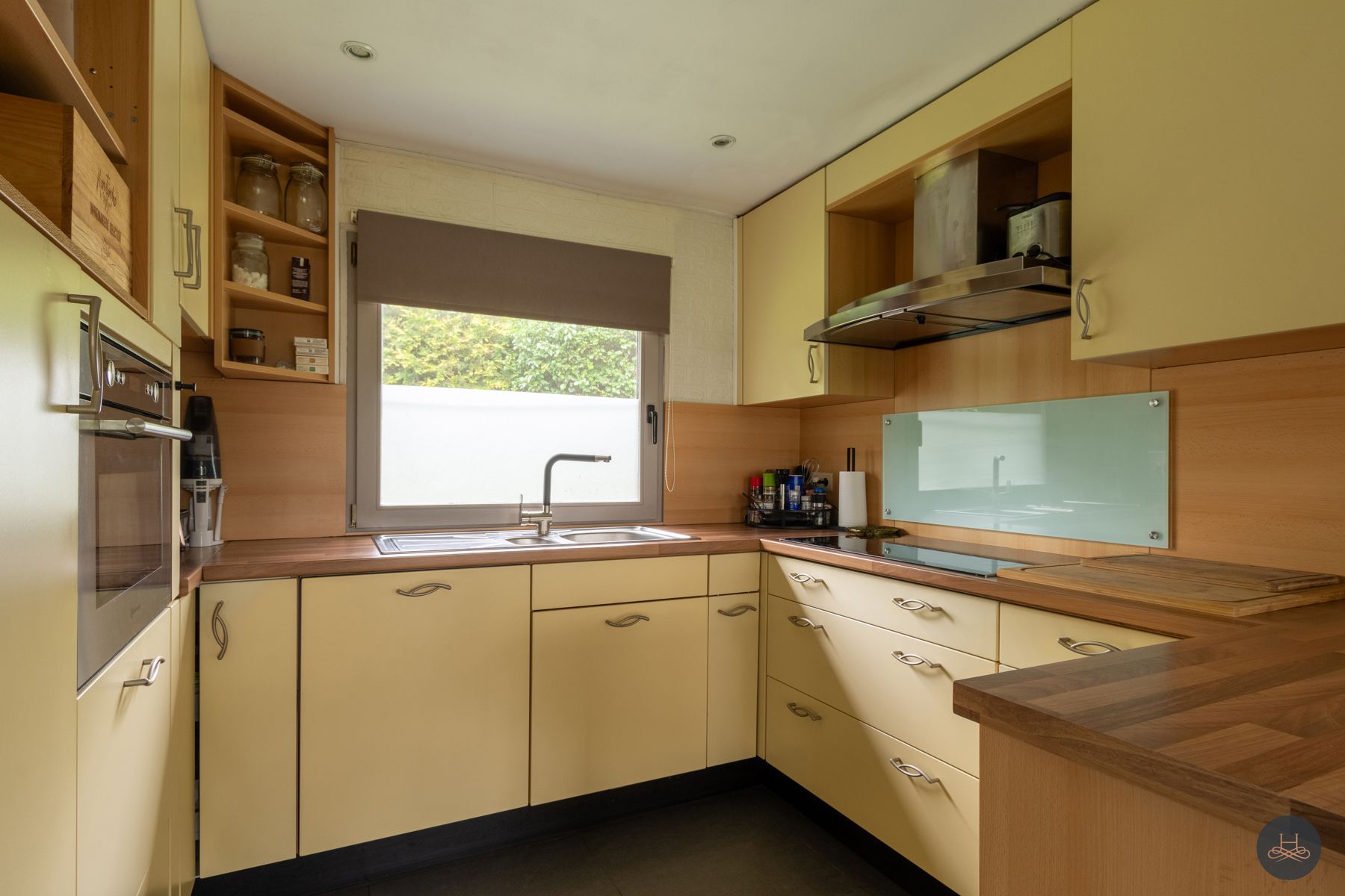 Vernieuwde en instapklare chalet op rustige locatie foto 13