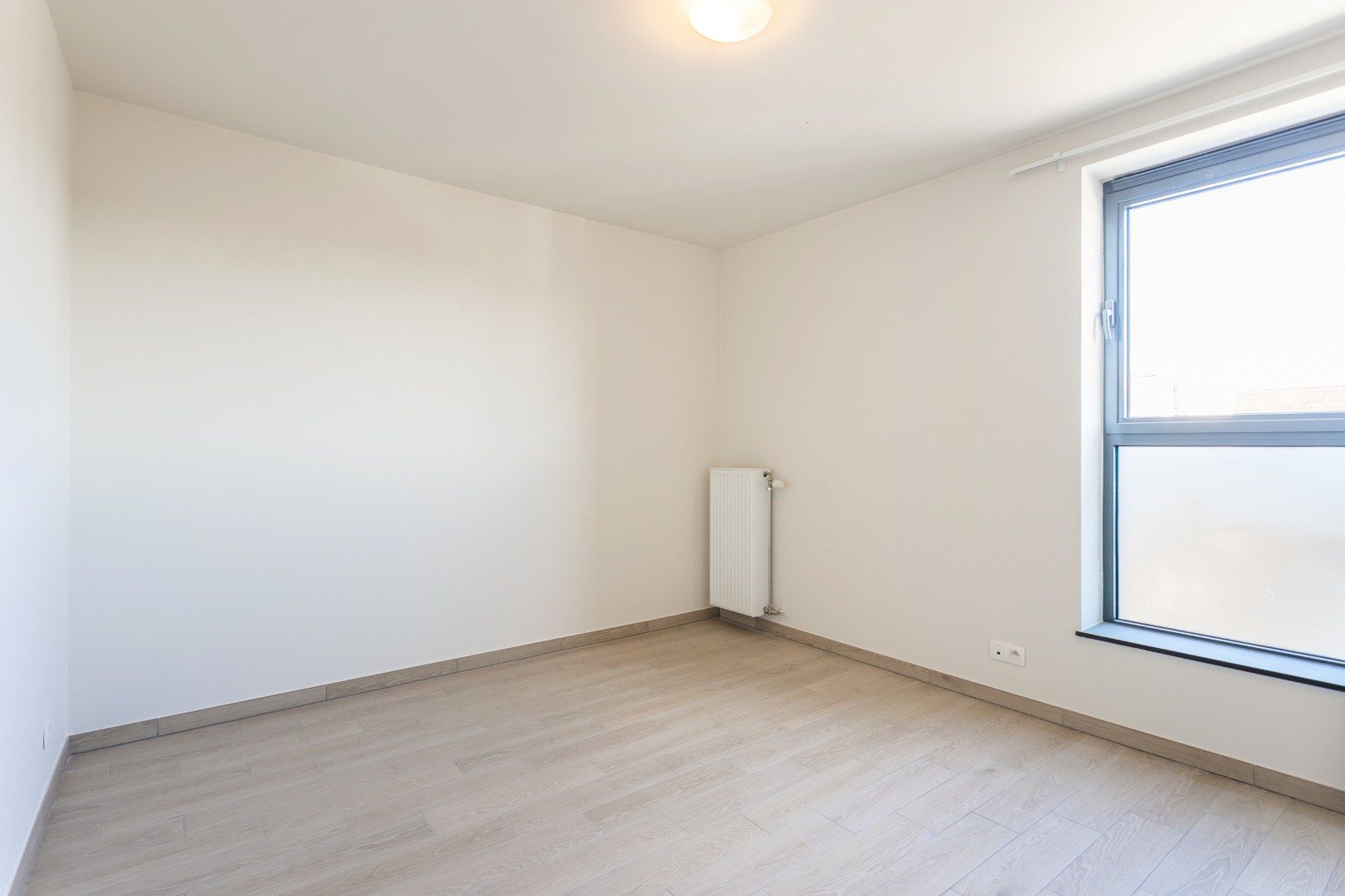 Energiezuinig app te huur, met 2 slpks, terras, autostaanplaats en kelder foto 10