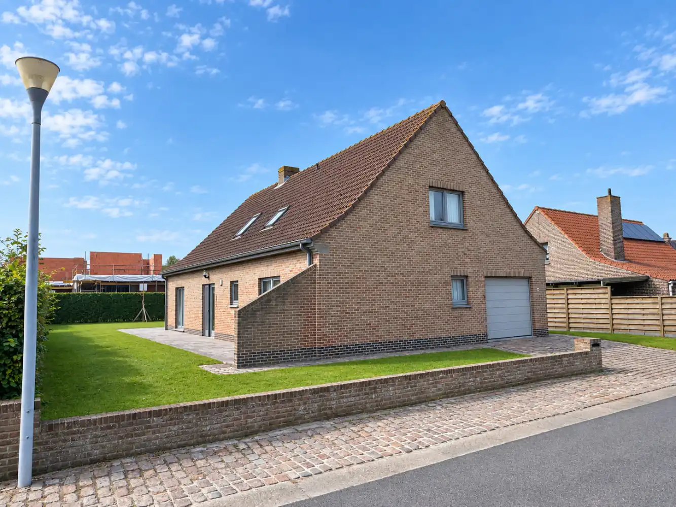 Villa met 4 slaapkamers en zonnige tuin foto 2
