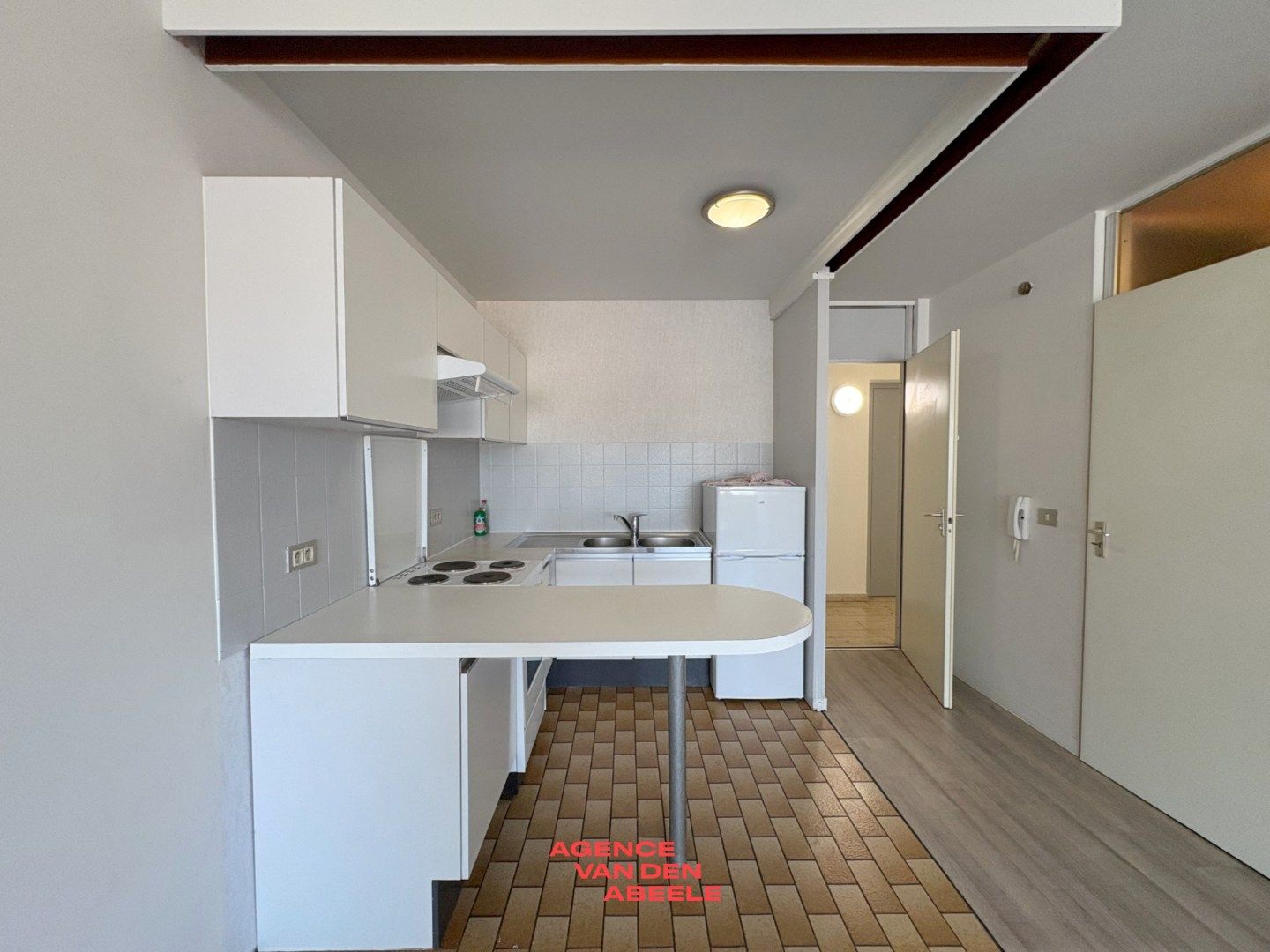 Appartement in het centrum van Oostkamp foto 5