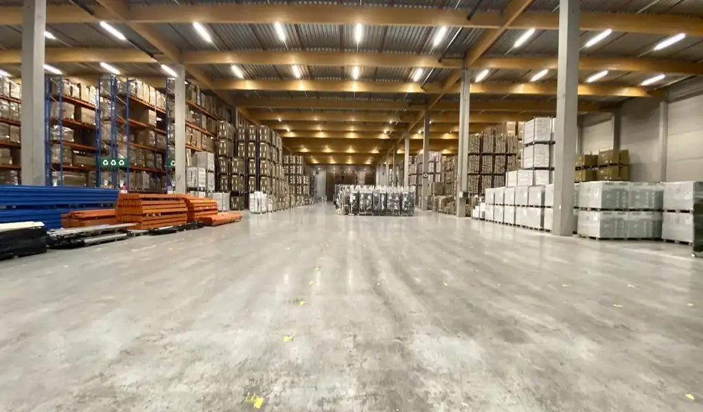 Recent logistiek magazijn te huur in IZ De Hulst Willebroek foto 13