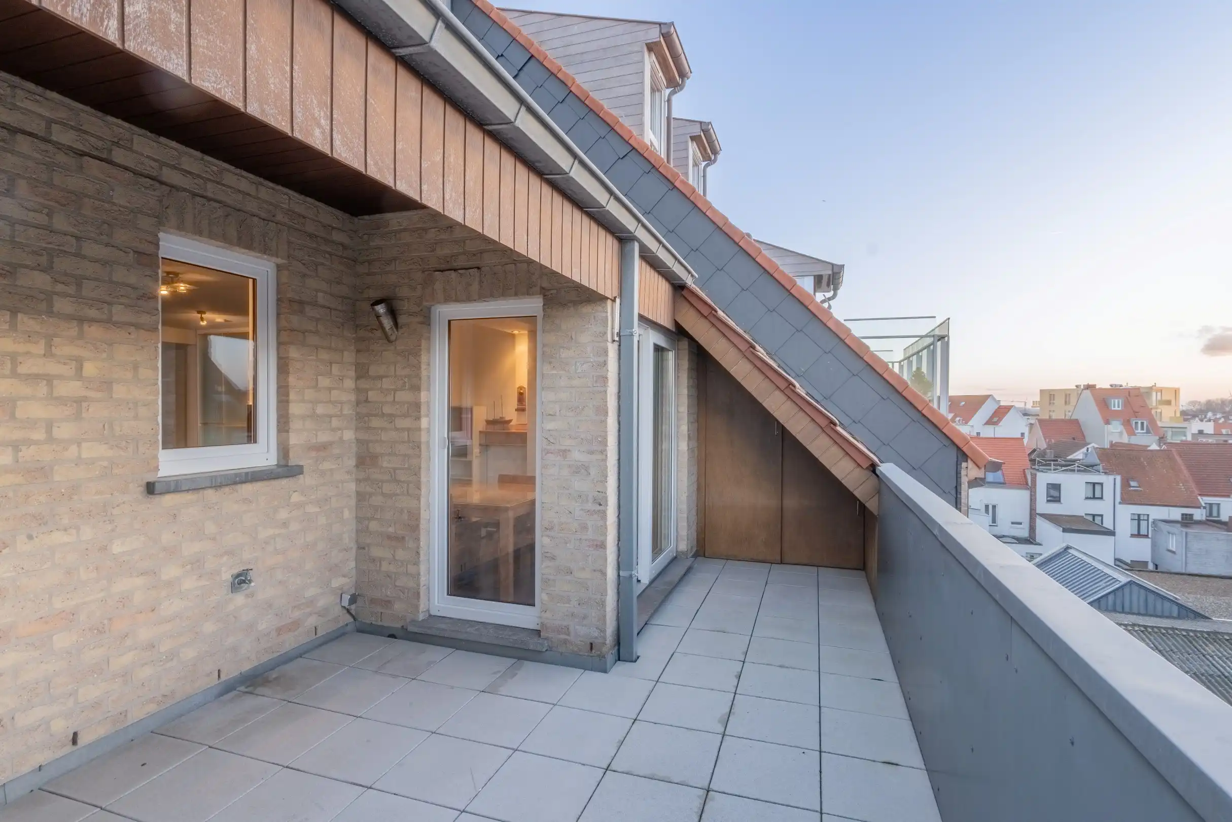 Ruim duplex appartement met zonnige terrassen in hartje Knokke foto 12