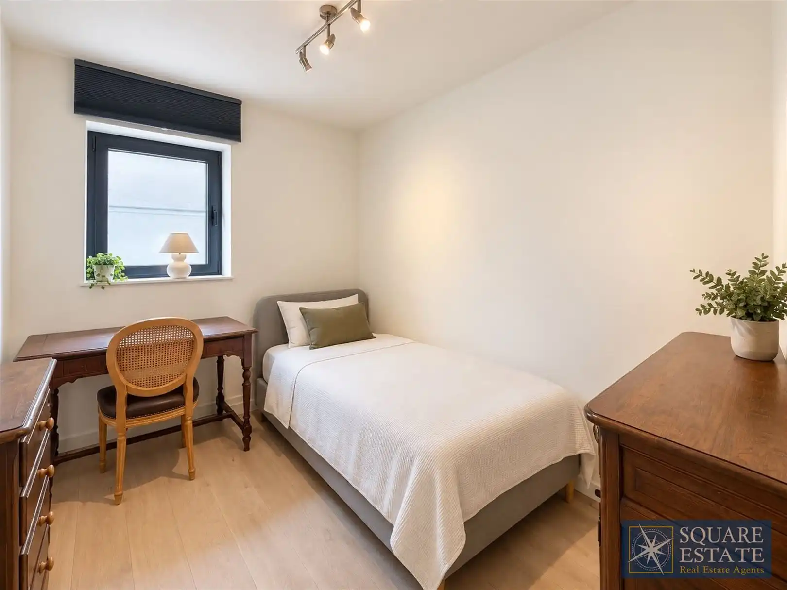 Prachtig appartement op de begane grond met garage foto 8