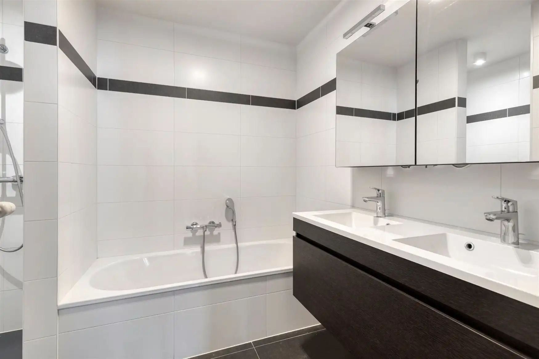 Zeer ruim energiezuinig appartement foto 12