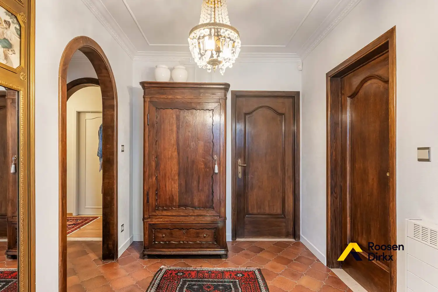 Charmante gelijkvloerse woning met 4 slaapkamers op perceel 1.282m² foto 4