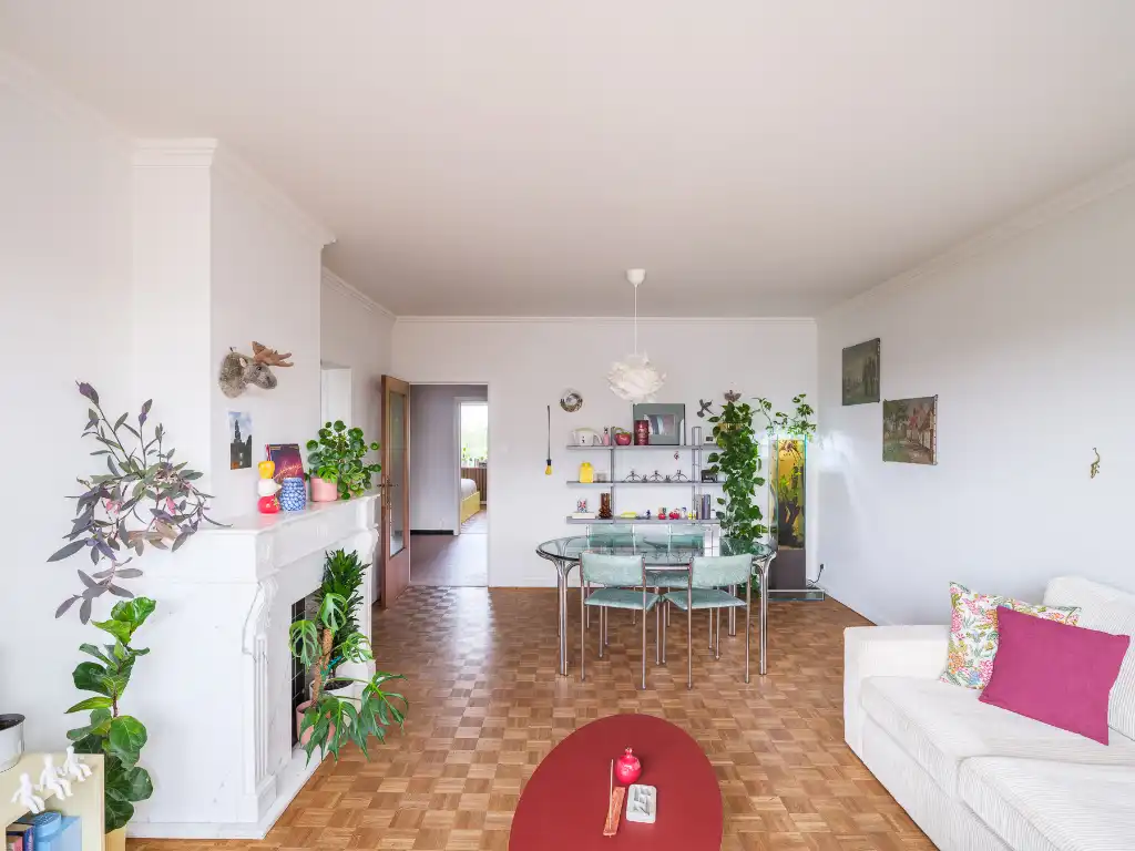 Vintage sixties 2-slaapkamerappartement met terras in Ledeberg, waar sfeer en esthetiek mooi bewaard zijn gebleven. foto 2