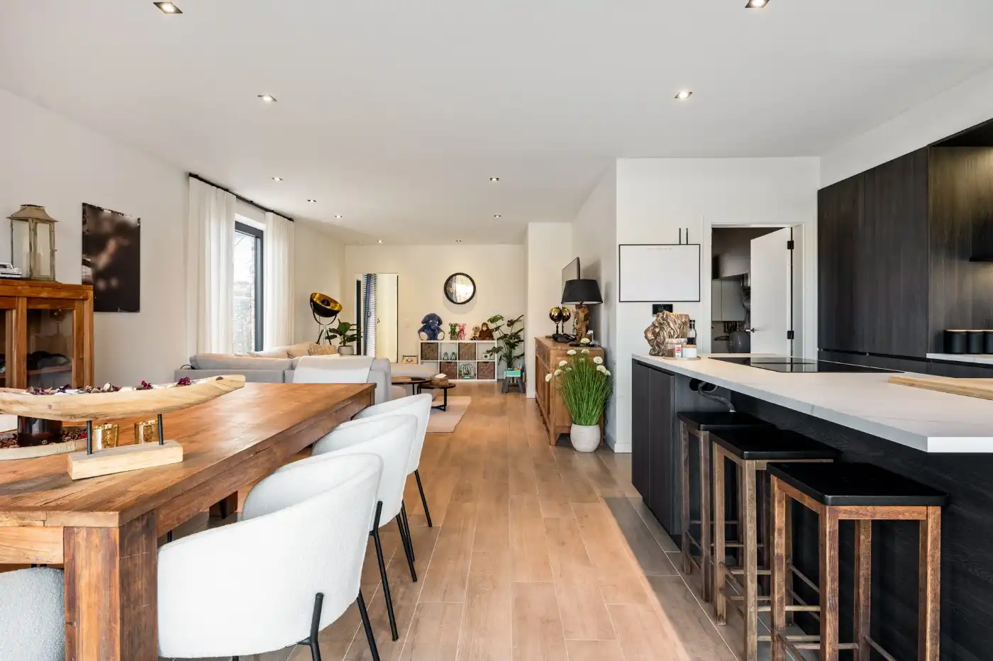 Prachtige BEN-woning met 4 à 5 slpk., inpandige garage en tuin foto 5