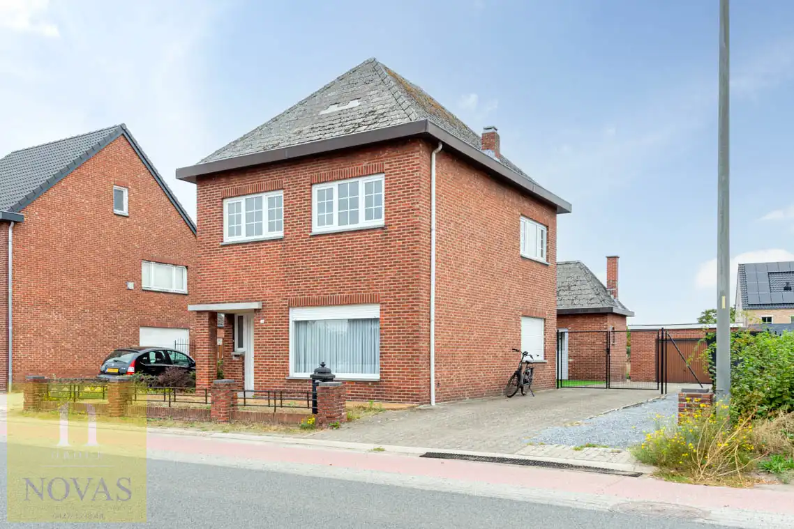 Woning met 3 slaapkamers en behoorlijke tuin foto 2