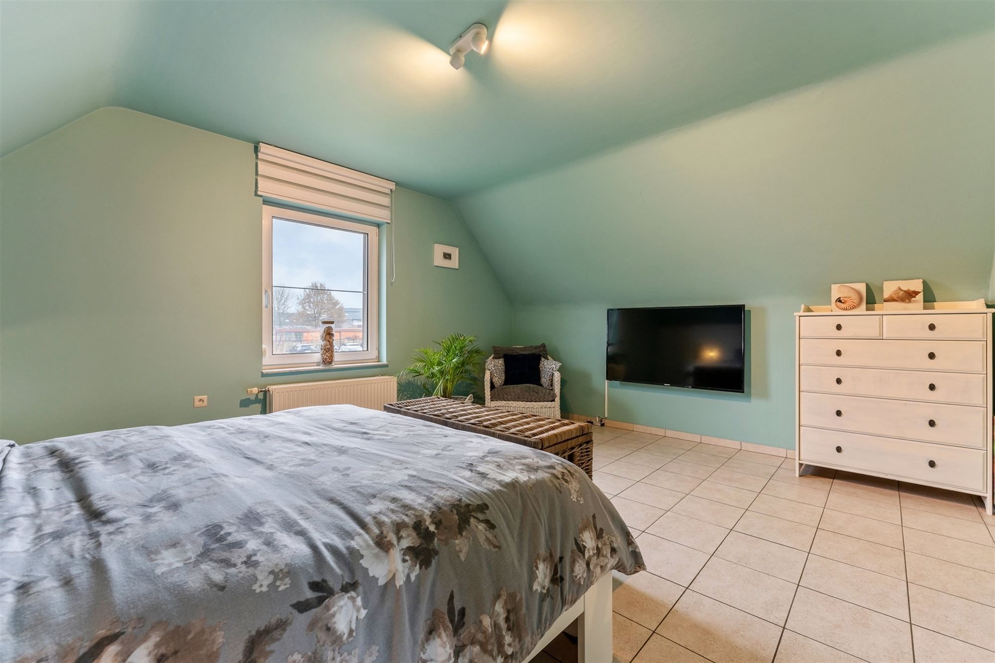 PERFECT ONDERHOUDEN HOB MET 3 SLAAPKAMERS RUSTIG GELEGEN OP EEN ZONNIG GEORIËNTEERD PERCEEL VAN 3A27CA TE BEVERLO. foto 13