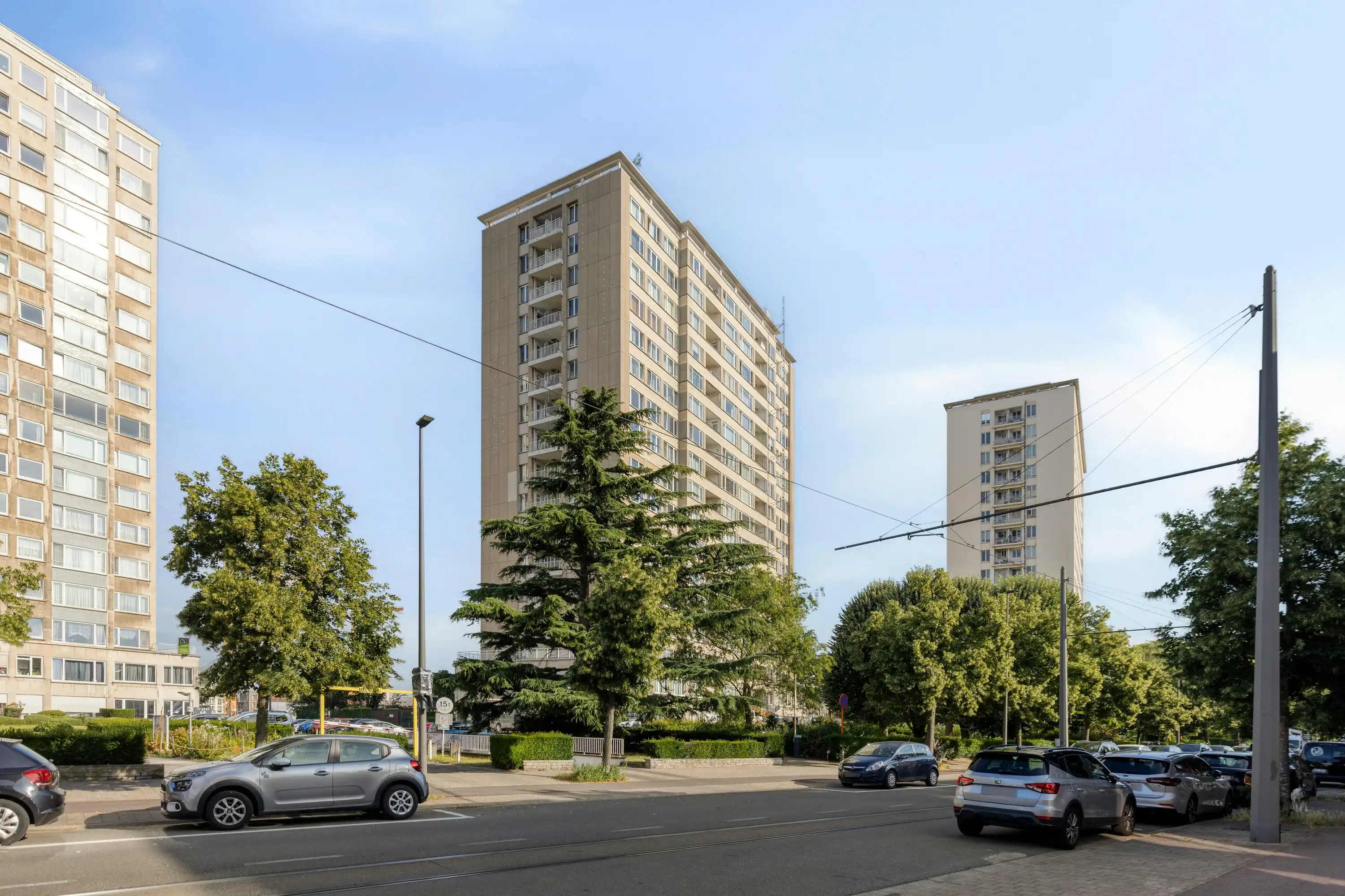  Appartement met 2 slaapkamers, terras en parking te koop in Antwerpen foto 19