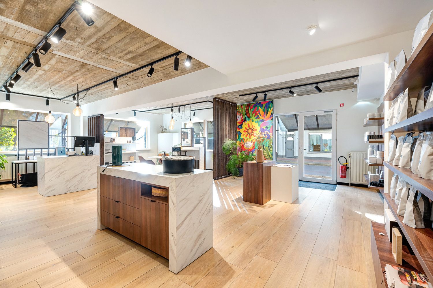 Handelsruimte op toplocatie in Heist - 185 m2 foto 6