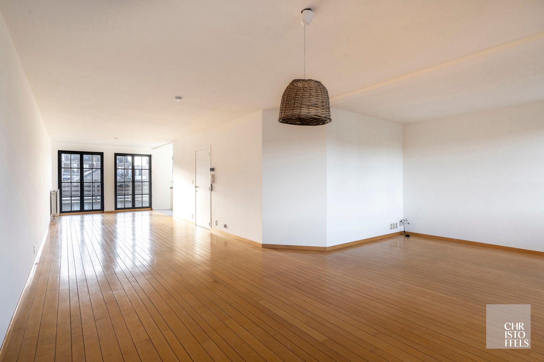 Gebouw voor gemengd gebruik van 572m² - Winkel/kantoor - Werkplaats/magazijn - Bovenwoning foto 7