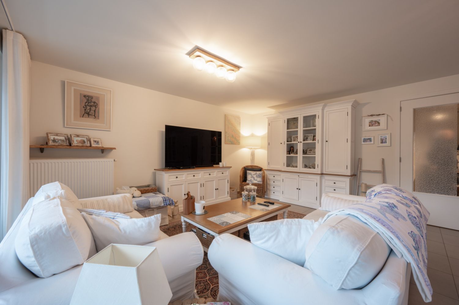 Prachtig nieuwbouwappartement met twee slaapkamers en terras uitkijkend op het centraal Kerkplein van Blankenberge foto 13