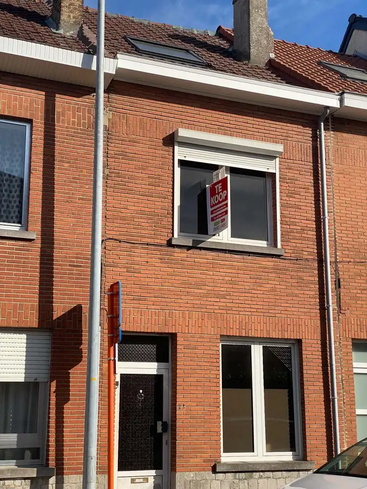 Hoofdfoto van de publicatie: Woning met tuin, 2 slaapkamers, bureau & ingerichte zolder – Sint-Rochus, Halle