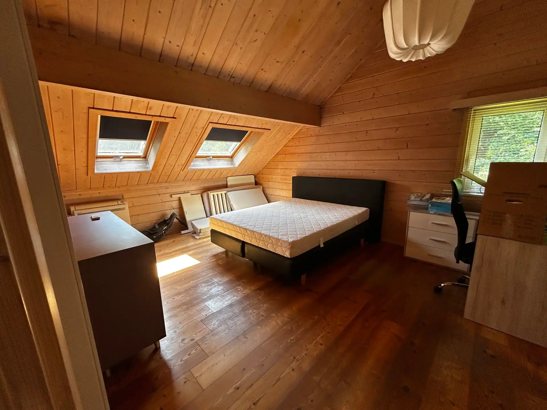 Ruime woning, 4 slpks, 3 badk,  gelegen in parkdomein  foto 18