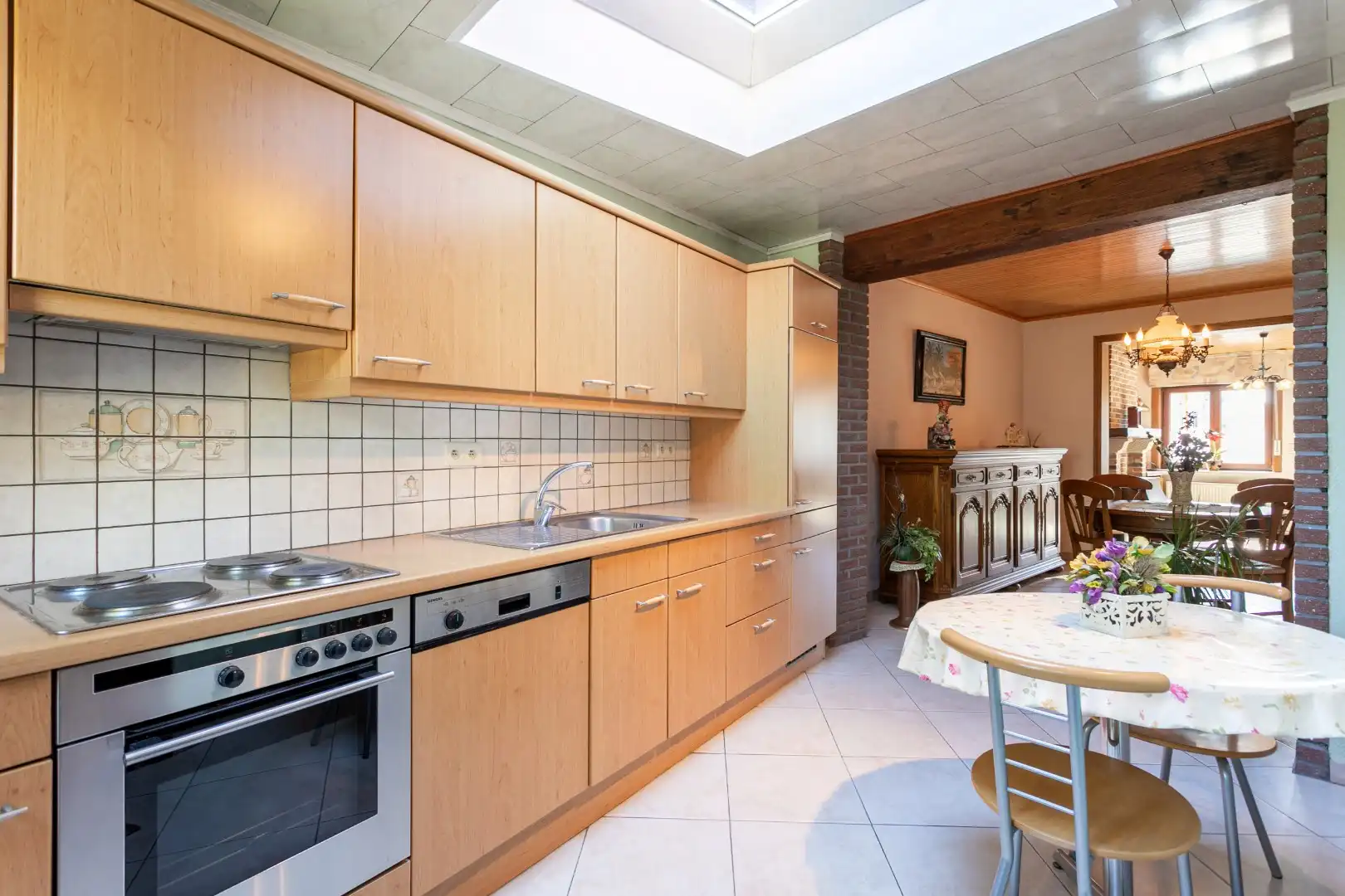 Verzorgde woning met 3 slaapkamers en leuke tuin te Halle foto 7