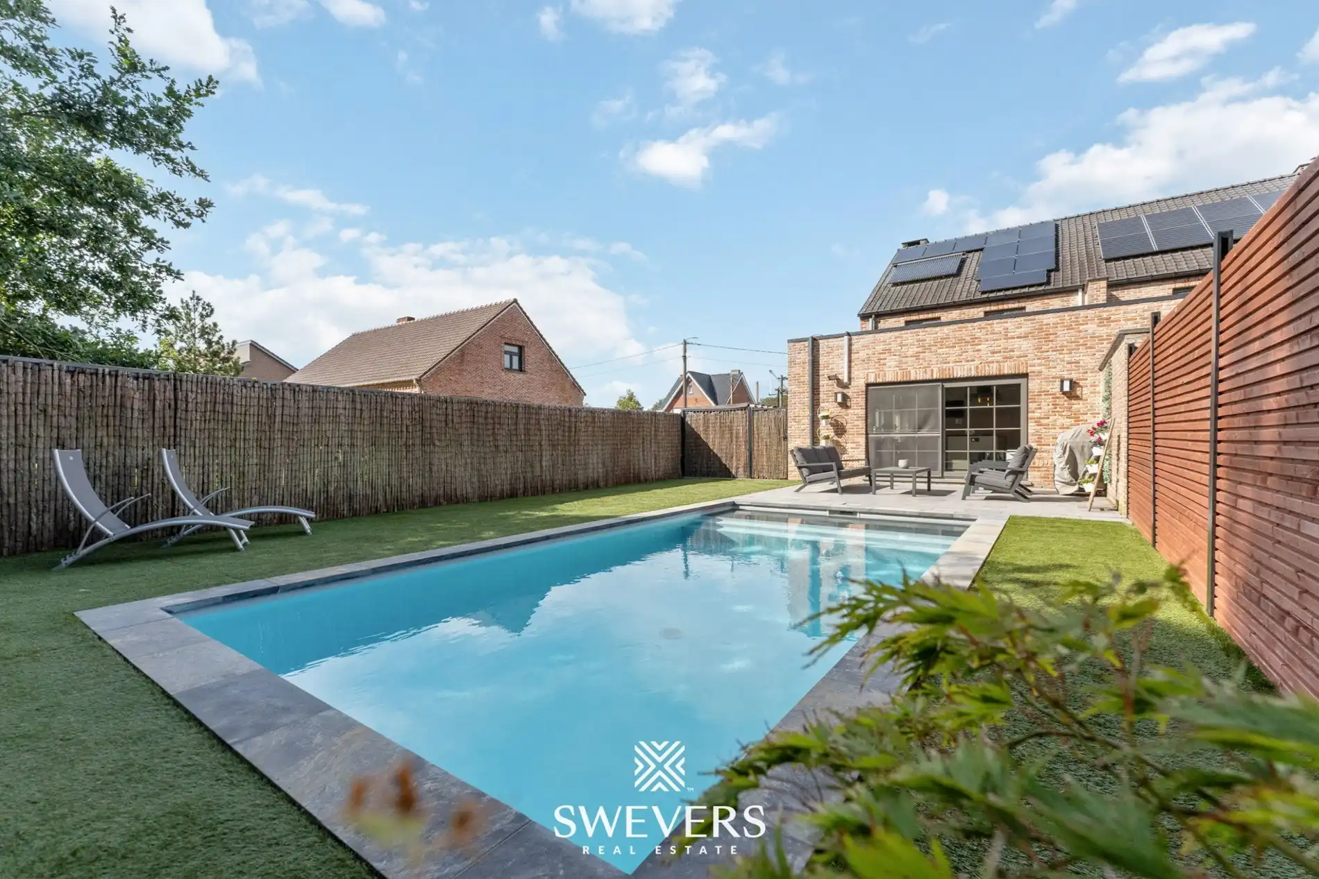 Luxueuze en energiezuinige woning op rustige ligging met zwembad foto 28