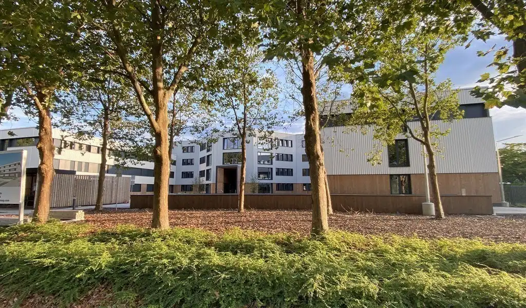 Vernieuwde kantoren te huur op toplocatie in Zwijnaarde foto 24