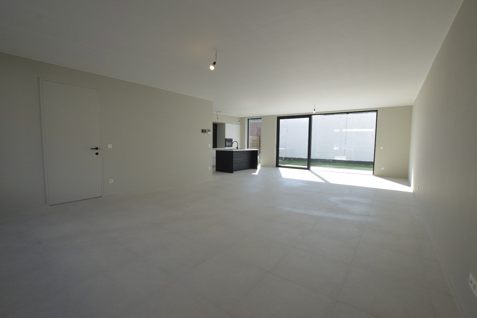 Nieuwbouwwoning rustig gelegen aan Duinenwater foto 4