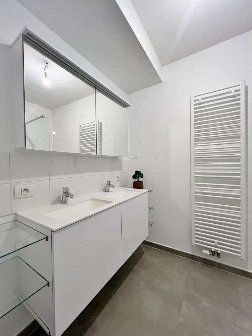 Stijlvol appartement met groot zonnig terras en open zicht over natuurgebied De Verdronken Weide . foto 10