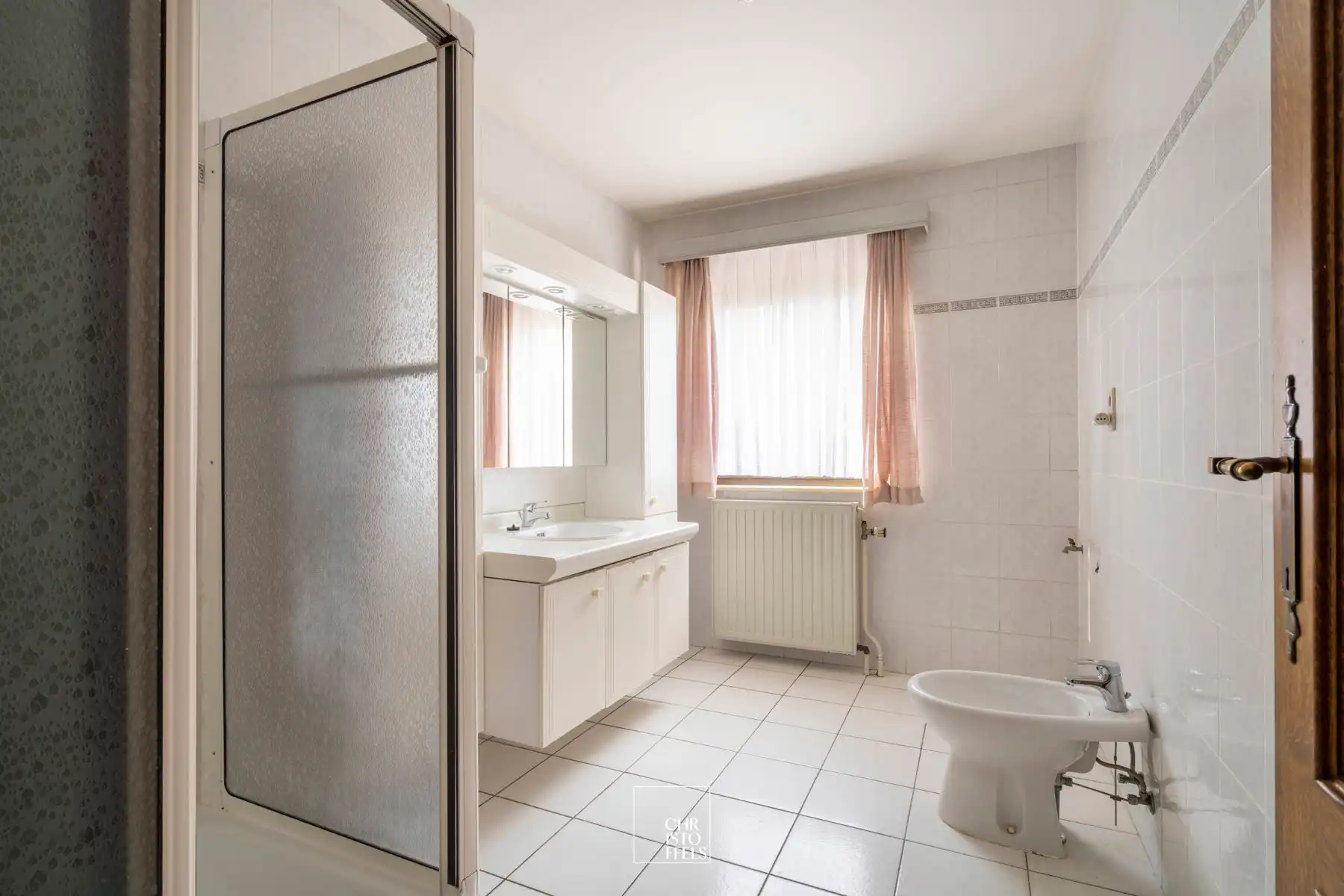 Ruime gezinswoning (232m²) met 5 slaapkamers te Zutendaal!  foto 10