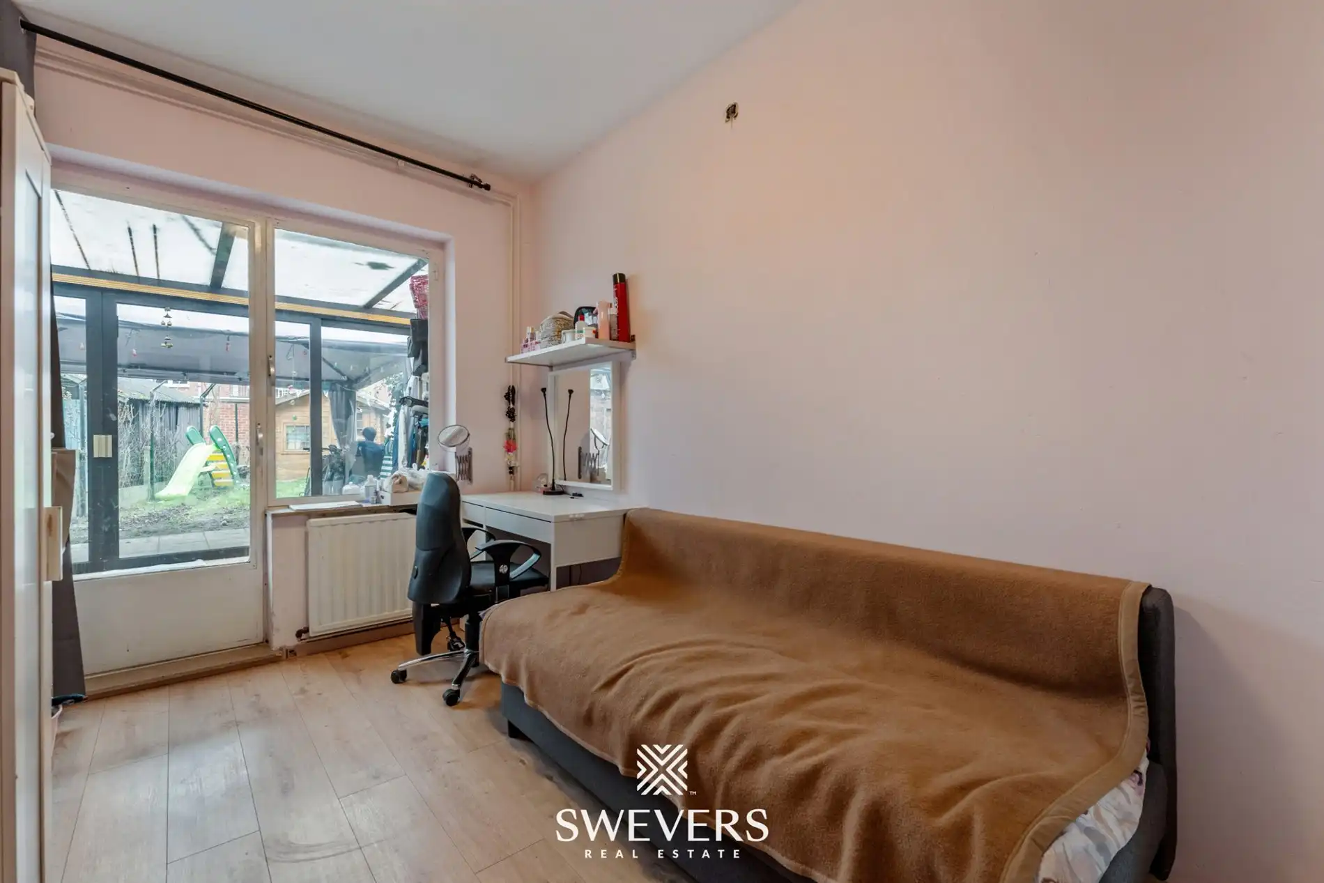 Gelijkvloers appartement met 2 slaapkamers en zuidgerichte tuin in Runkst   foto 13