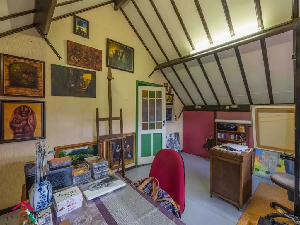 Karaktervolle, vrijstaande woning op riant perceel foto 35
