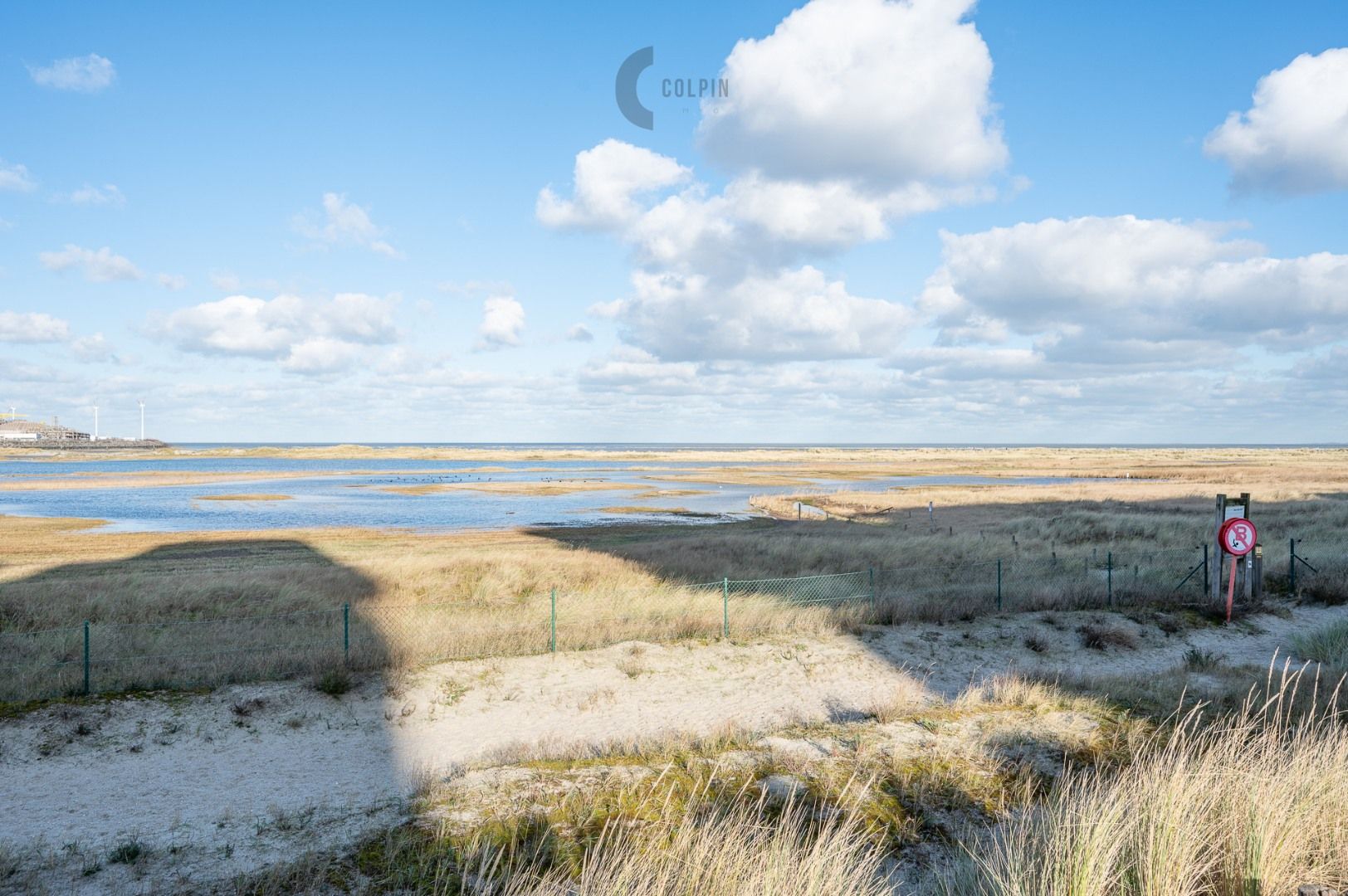 Ruim vakantie-appartement met frontaal zeezicht in Heist-aan-Zee foto 10