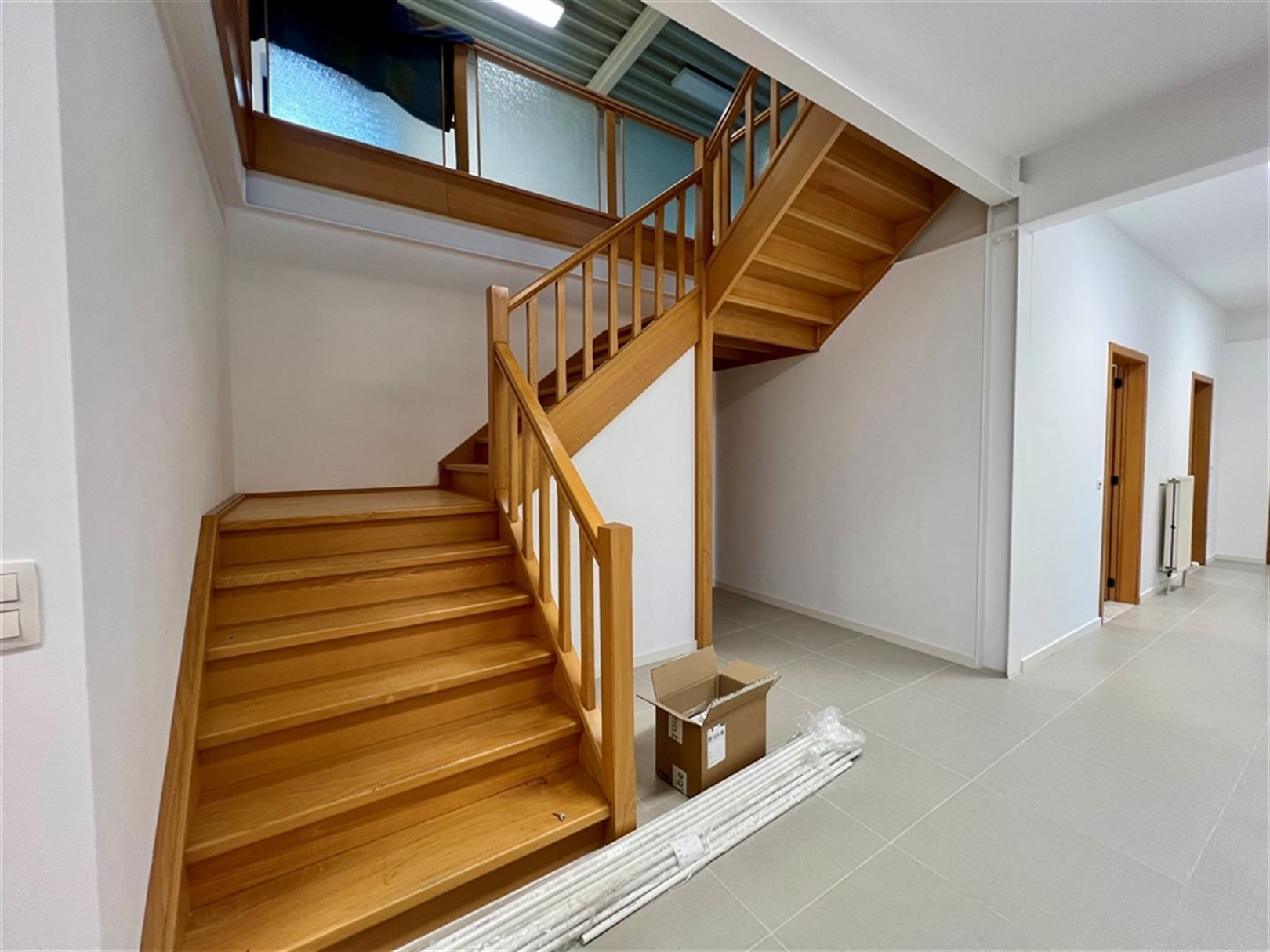 Nieuwbouw magazijn met kantoren in Lokeren foto 10