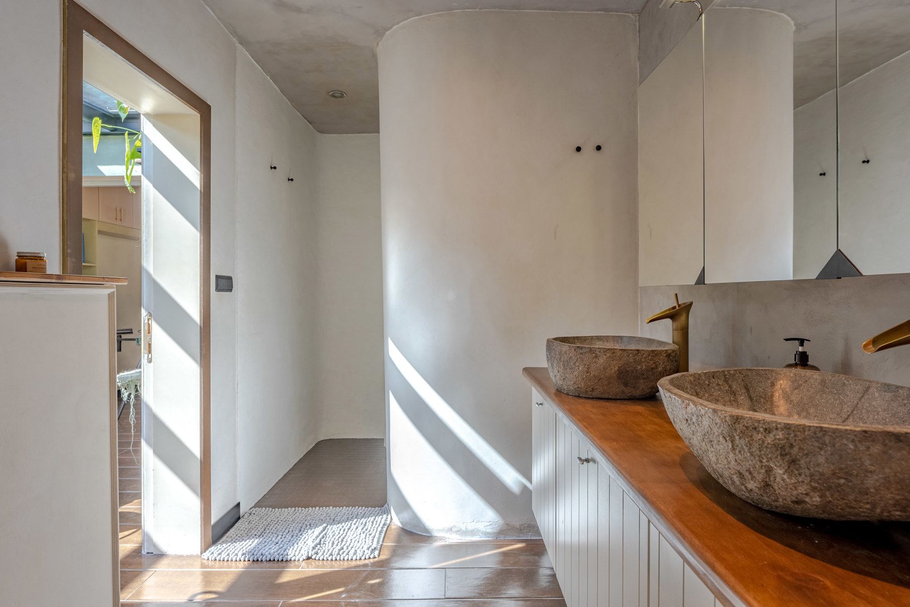 Instapklare woning in het hartje van Kapellen! foto 10