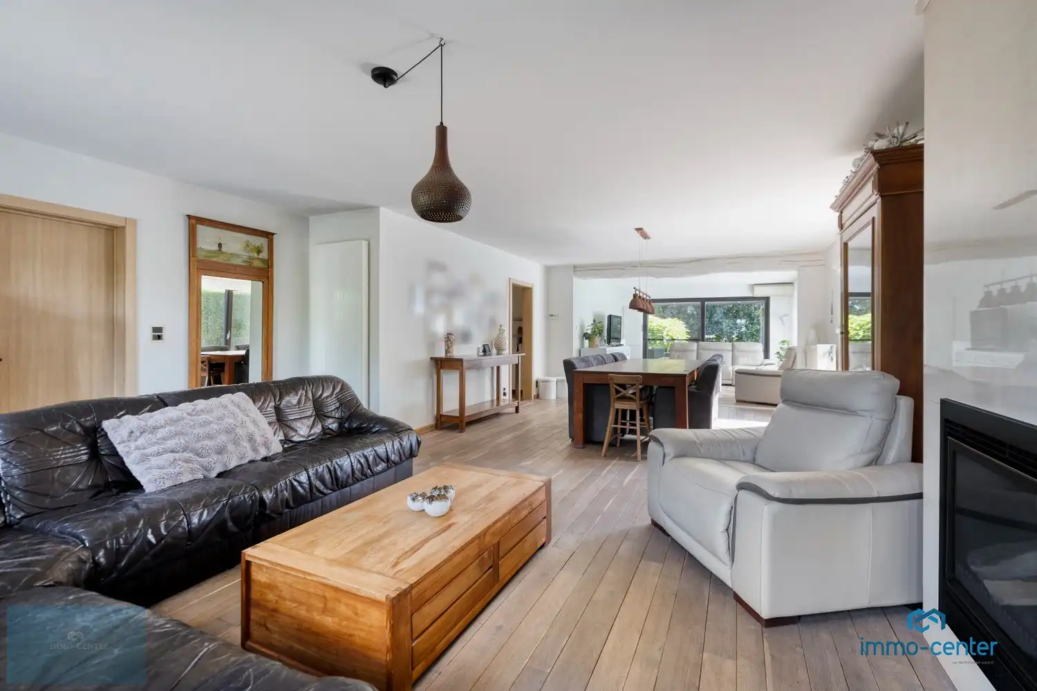 Instapklare vrijstaande woning met 4 slaapkamers en prachtige tuin foto 6