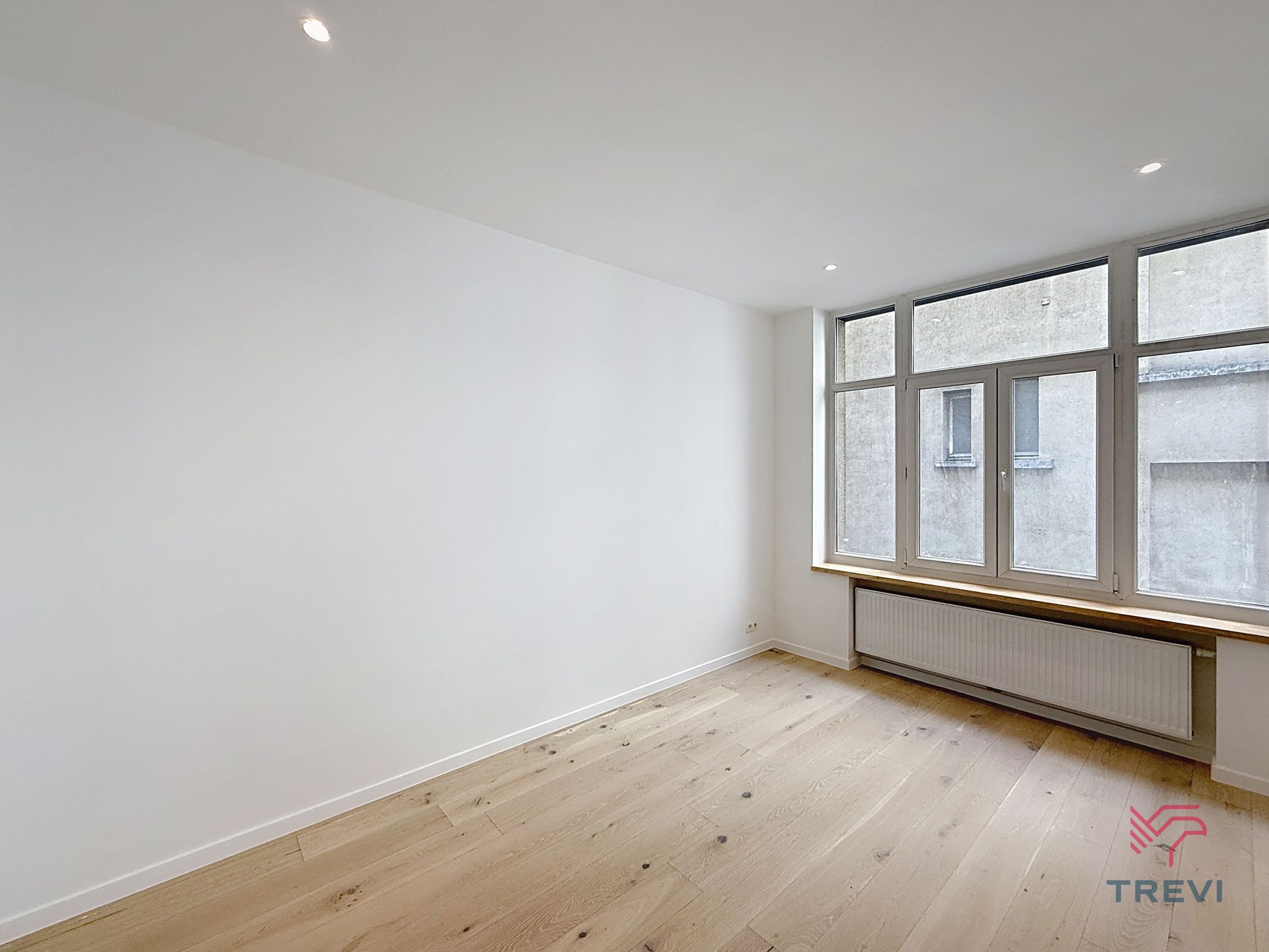 Volledig gerenoveerd 3bed appartement in het centrum  foto 15