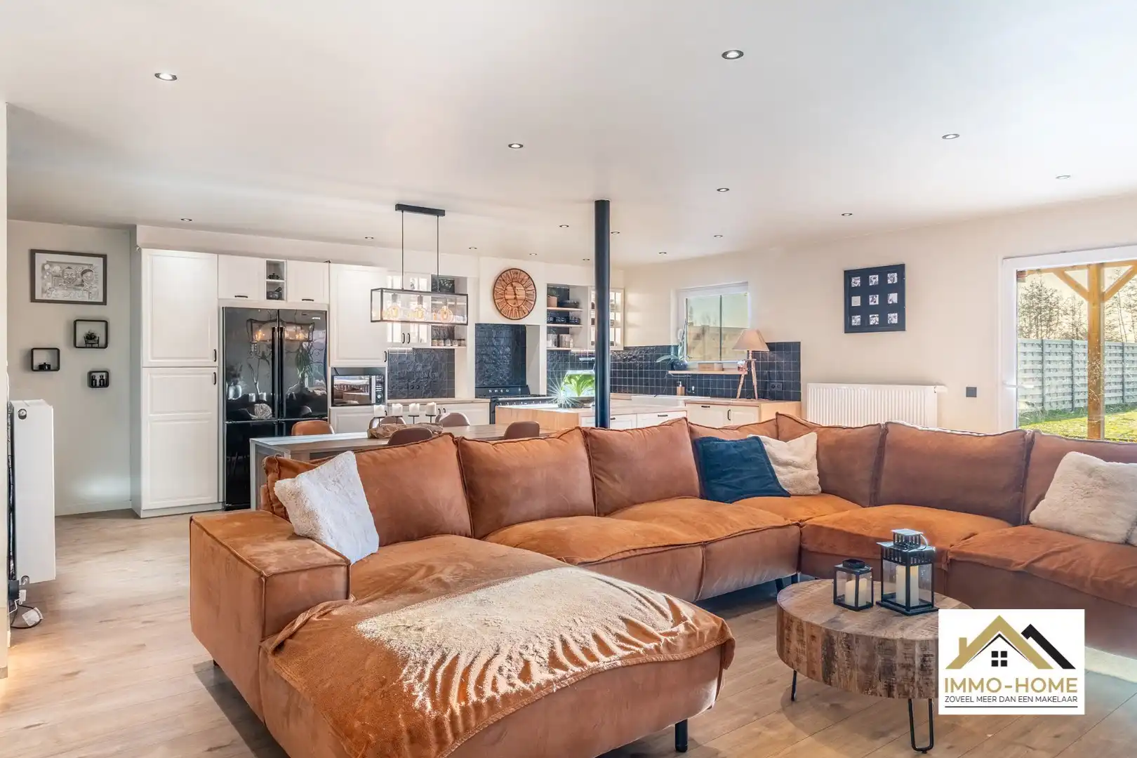 Ruime vrijstaande woning met zwembad en ruime grond op topligging! foto 4