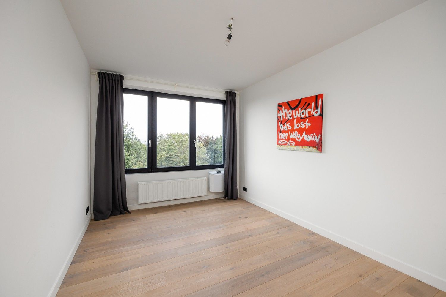 Uiterst kwalitatief gerenoveerd appartement ±90m² vlakbij park Den Brandt foto 13