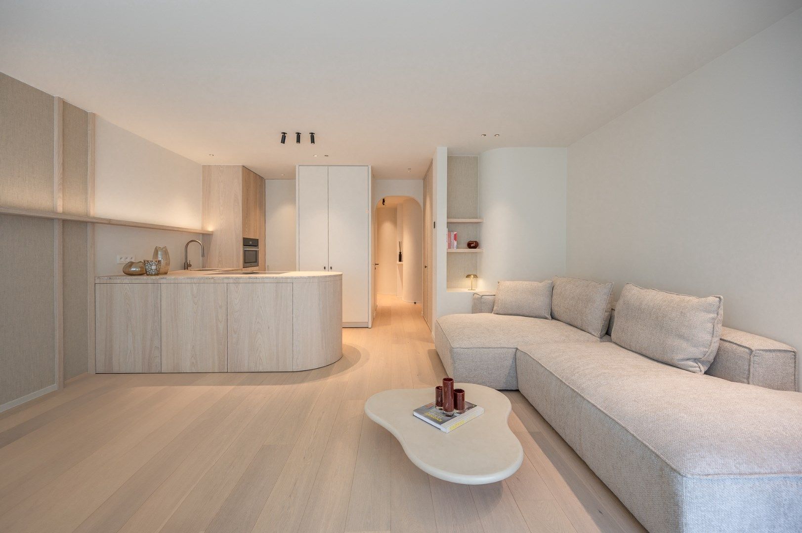 Luxueus gerenoveerd appartement nabij het Driehoeksplein  foto 4