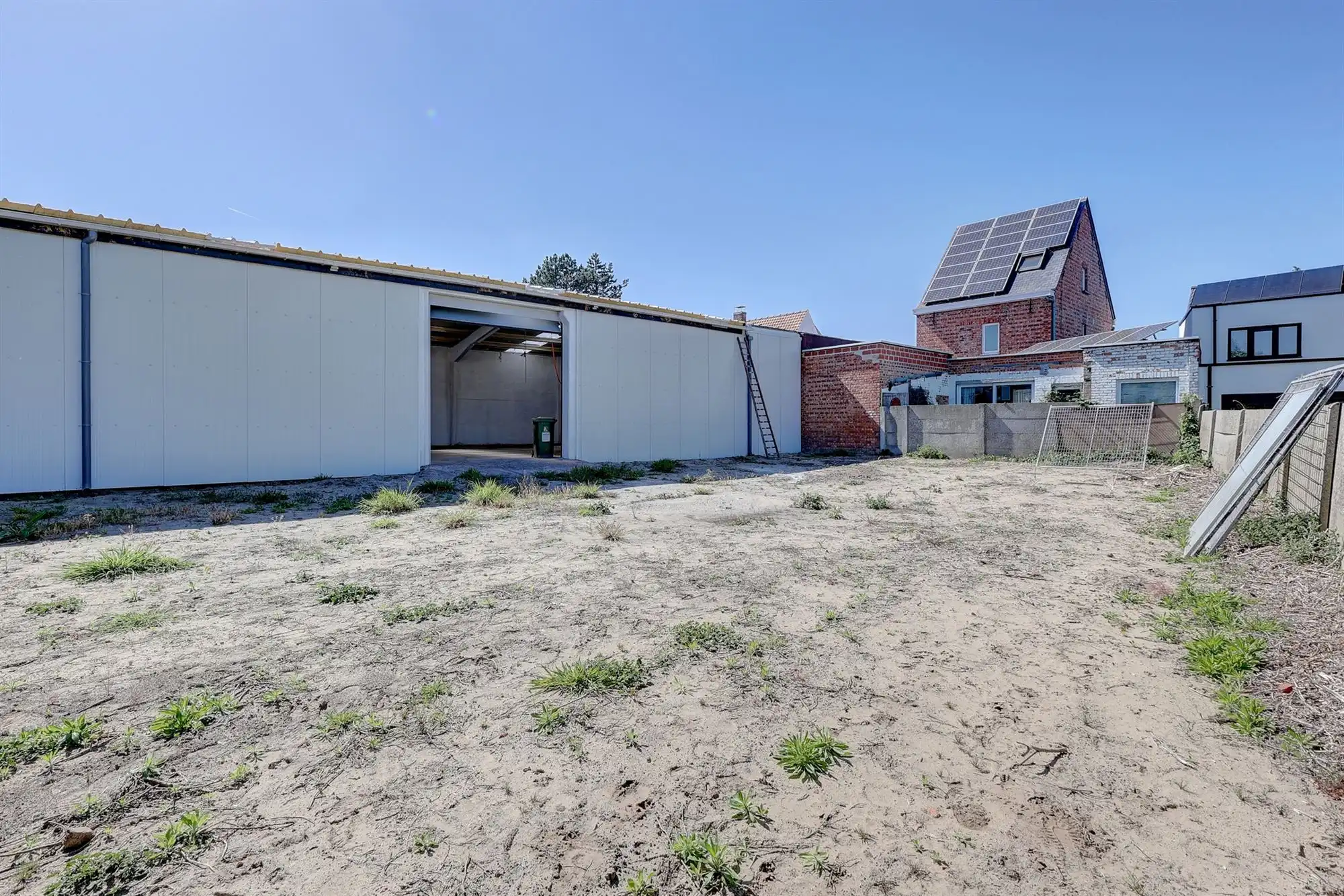 Ruime woning met magazijn van 302m²+ winkel foto 23