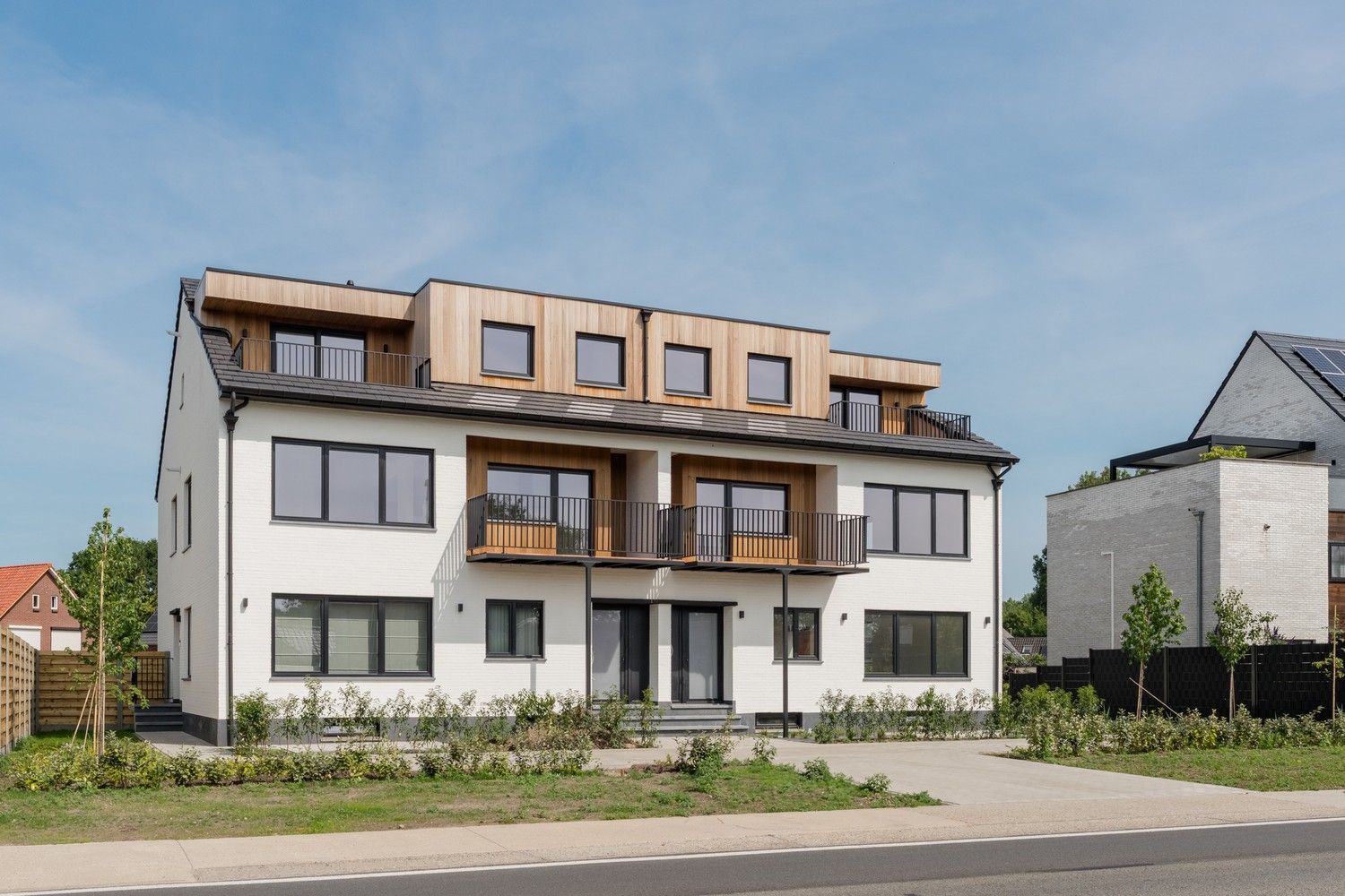 Ruim en volledig gerenoveerd 3 slaapkamer appartement foto 21