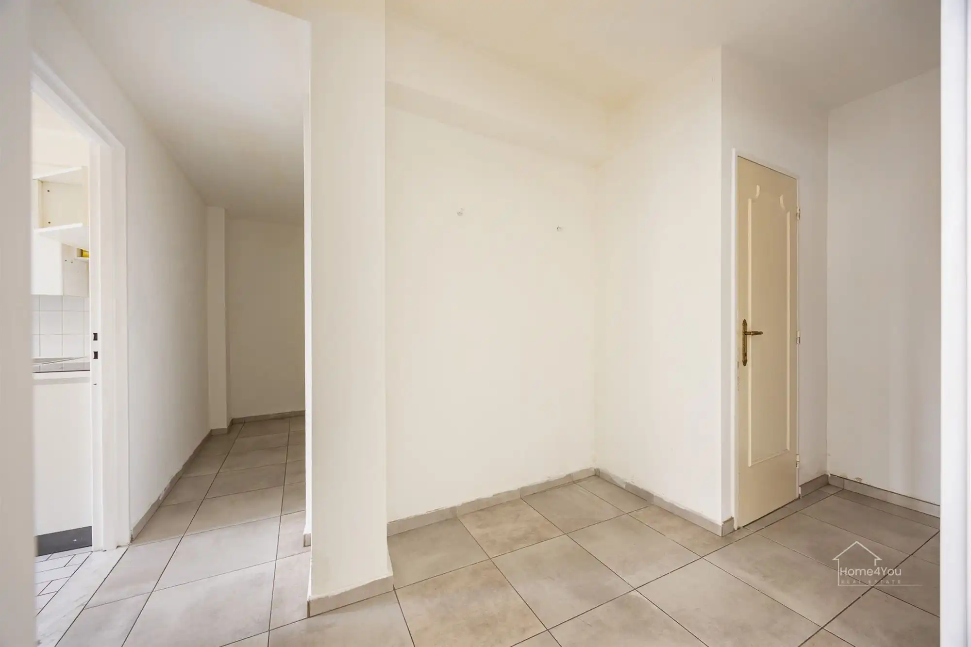 Ruim en licht 2-slaapkamer appartement in centrum Turnhout foto 6