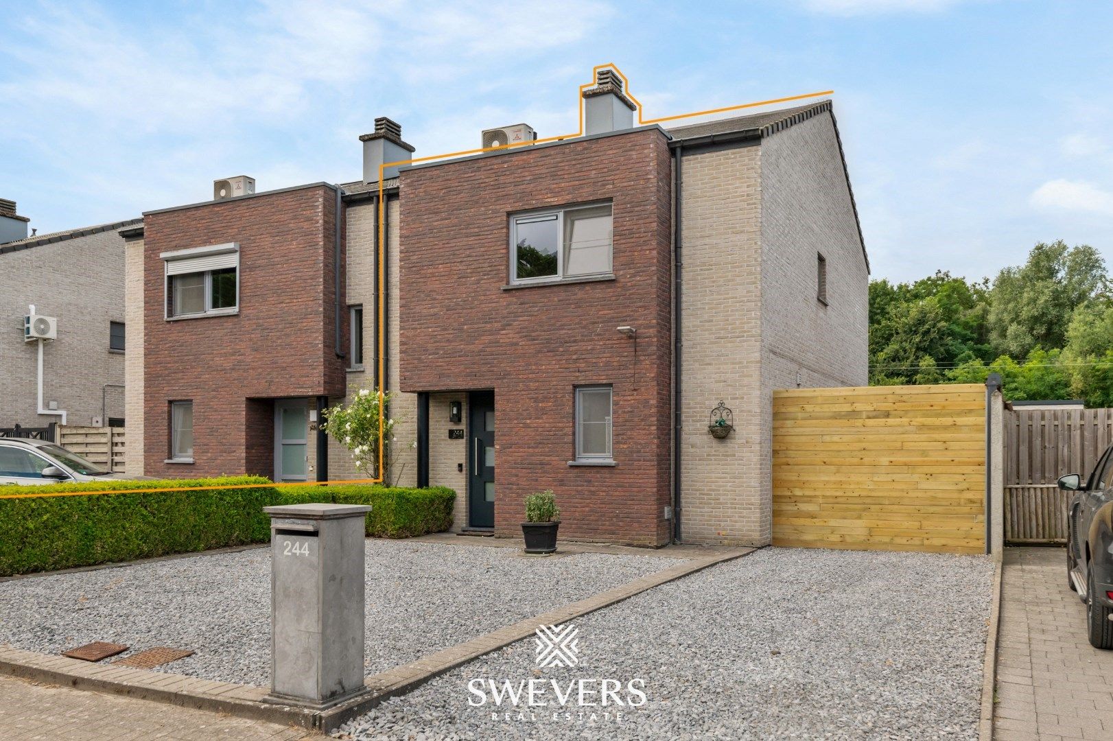 Instapklare halfopen woning met vernieuwde keuken, tuin en garage in Leopoldsburg foto 31