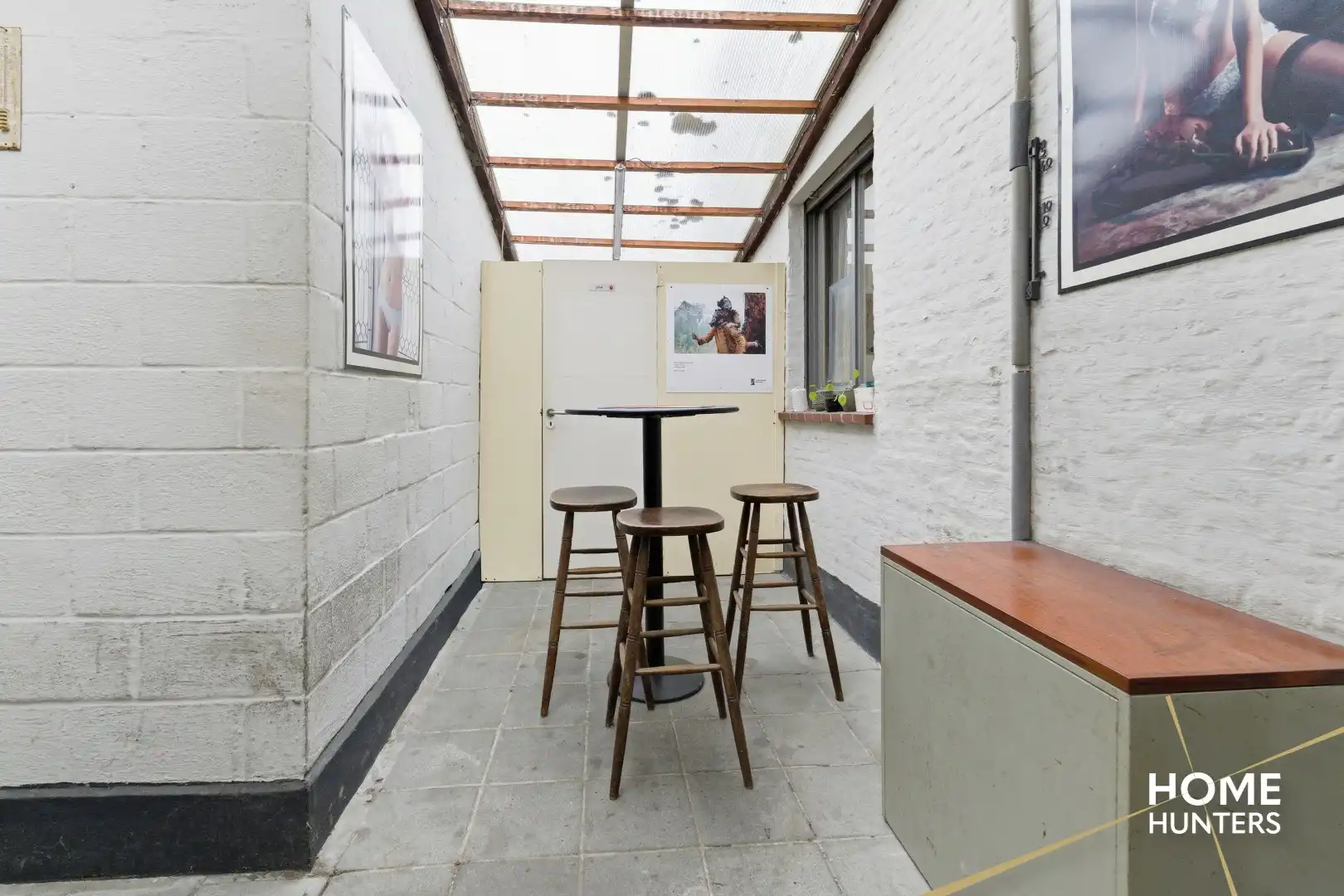 Te renoveren horecazaak met woonst op ruim perceel in Vlamertinge – Café De Hazewind foto 18