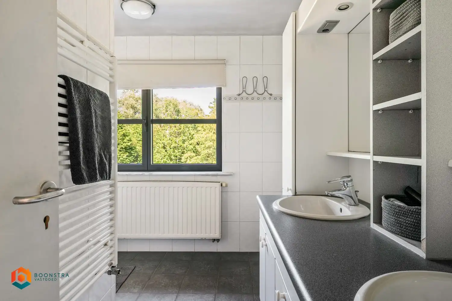 Zeer ruime energiezuinige villa in doodlopende straat met 4 spkrs op 1836 m² foto 21