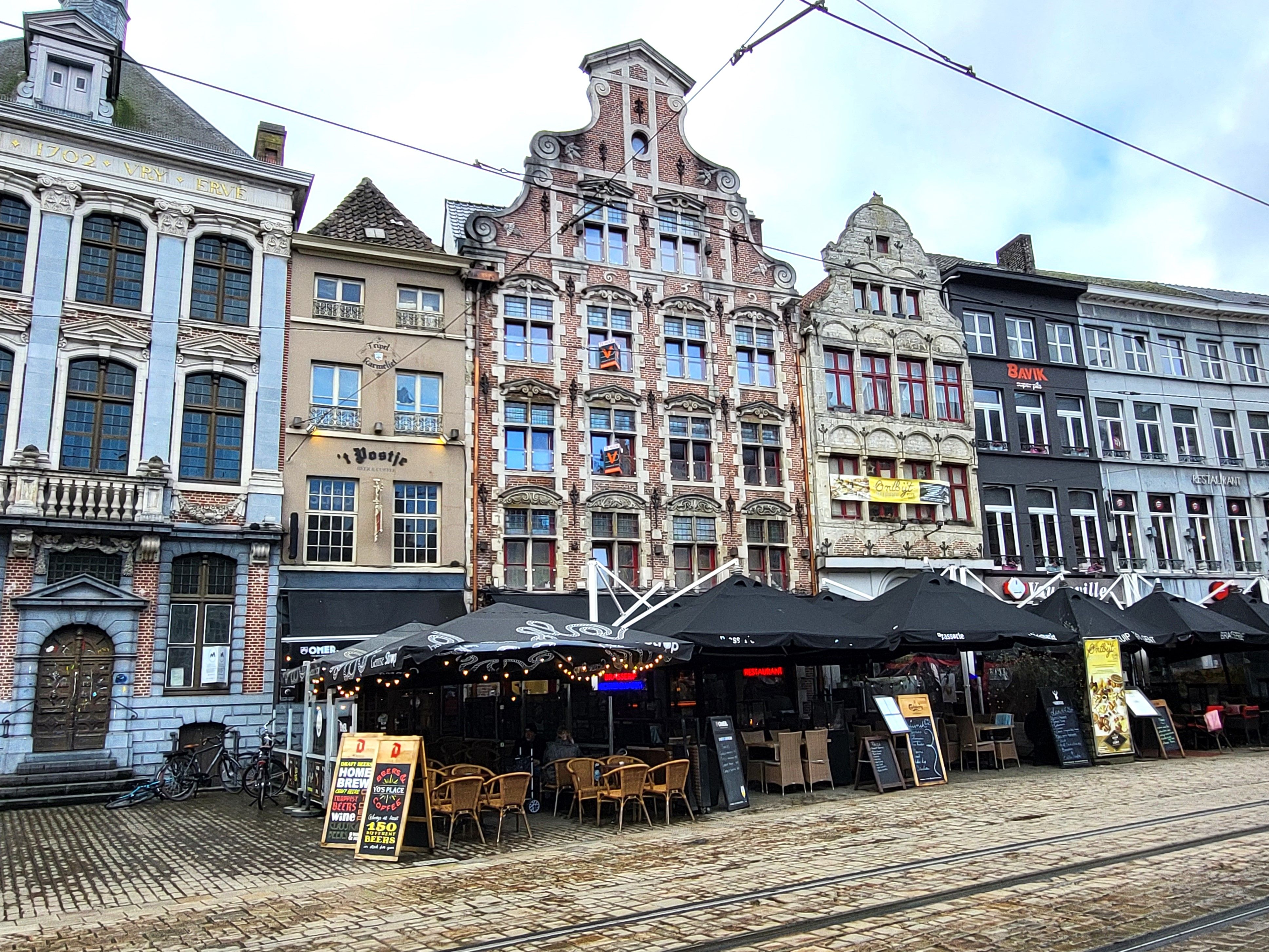 TWEE VRIJ RECENT GERENOVEERDE APPARTEMENTEN IN 2020 MET 1 SLAAPKAMER EN TERRAS, in het centrum van de Stad Gent.  foto 18